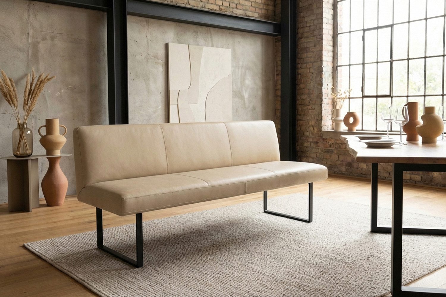 KAWOLA Sitzbank ELEEN Esszimmerbank Leder pigmentiert – modernes Design, 223 cm Breite, hoher Sitzkomfort, Metallgestell schwarz