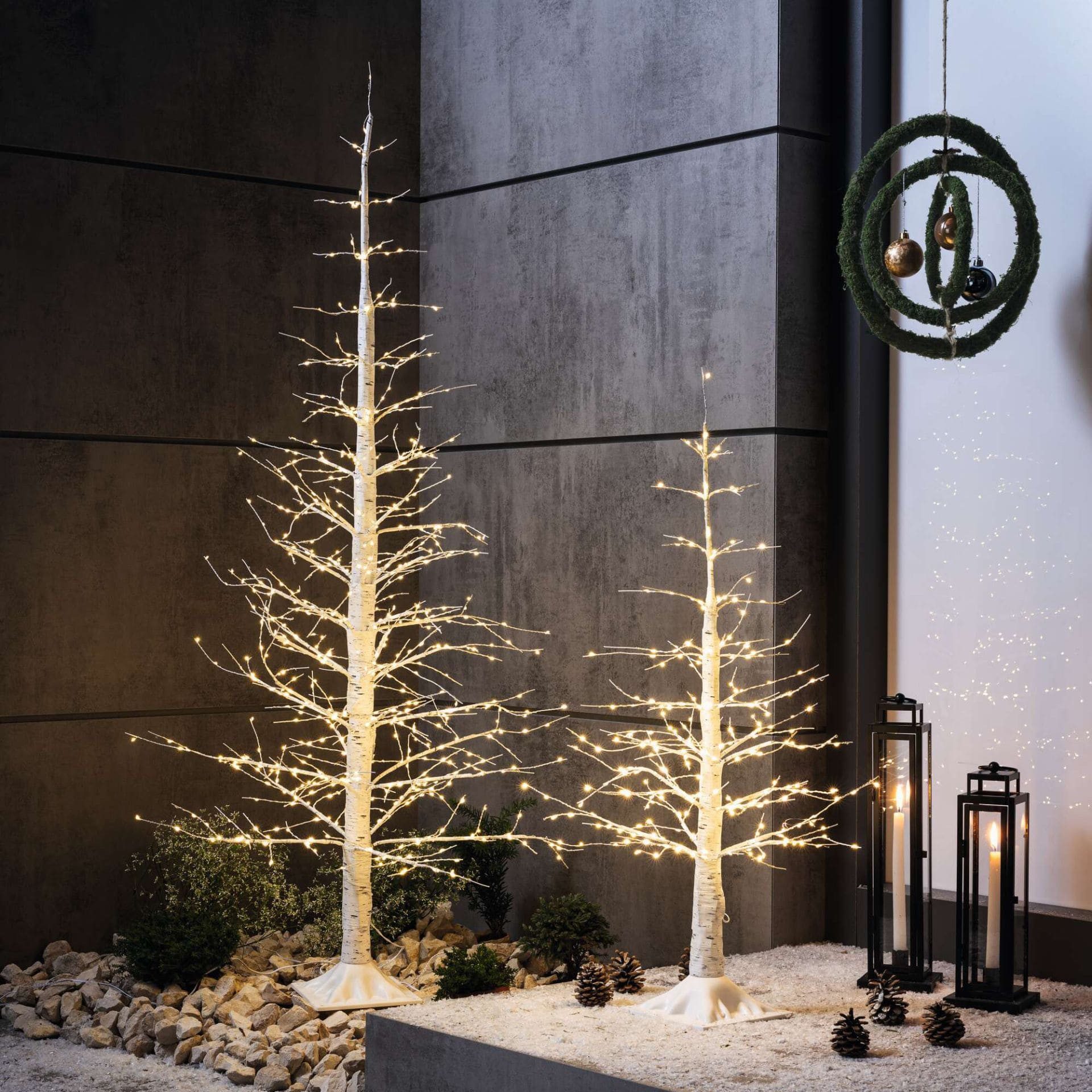 Frank Flechtwaren LED Baum "White Christmas" Kunststoff LED-Tanne weiß, Lichterbaum, Leuchtbaum, LED fest integriert, 2er Set künstlicher Weihnachtsbaum 90 + 150 cm hoch