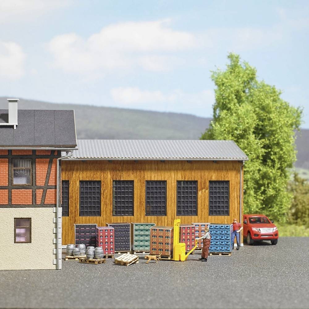 Busch Modelleisenbahn-Fertiggelände H0 Paletten mit Getränkekisten 1814