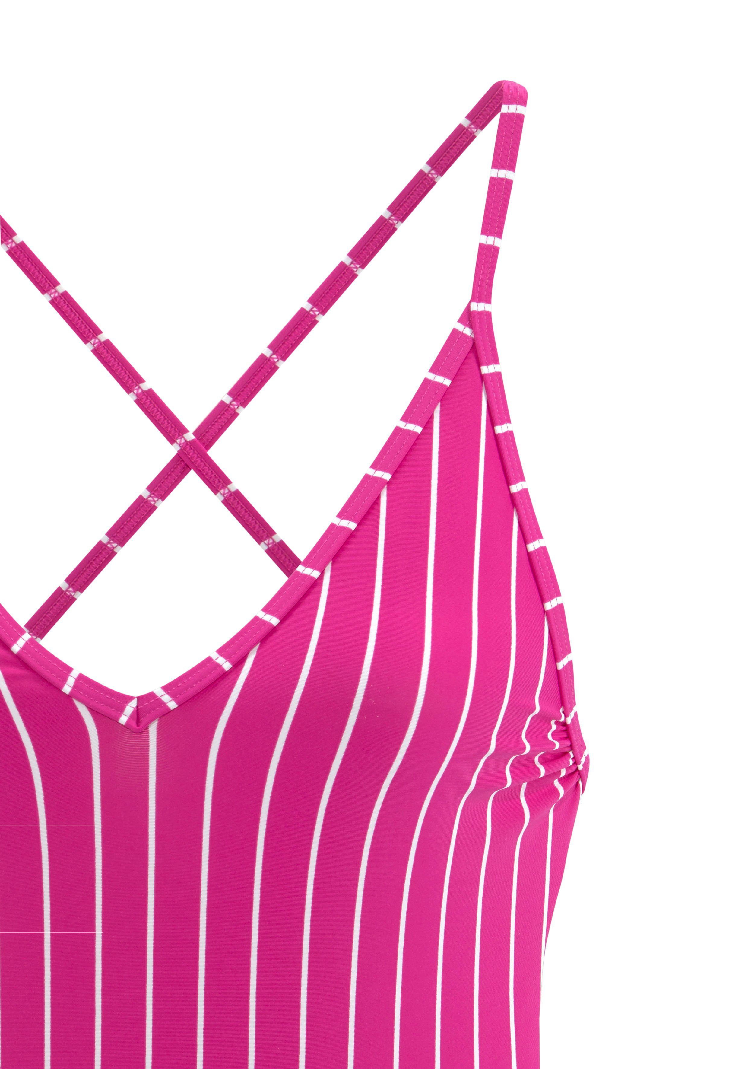 Vivance Badeanzug mit Nadelstreifen günstig online kaufen