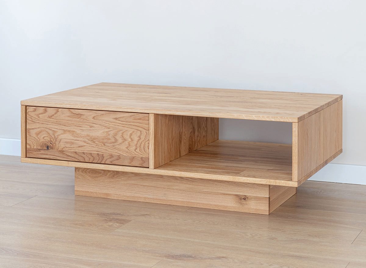 Katmandu Couchtisch Collodi aus massiver EIche