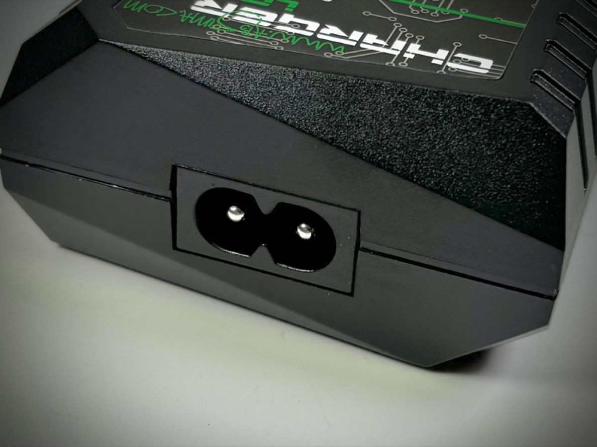 Absima LC-2.0 LiPo Modellbau-Ladegerät (2.2A, mit sicherer Lithium Storage Funktion, für RC Lithium-Akkus mit Balancer-System)