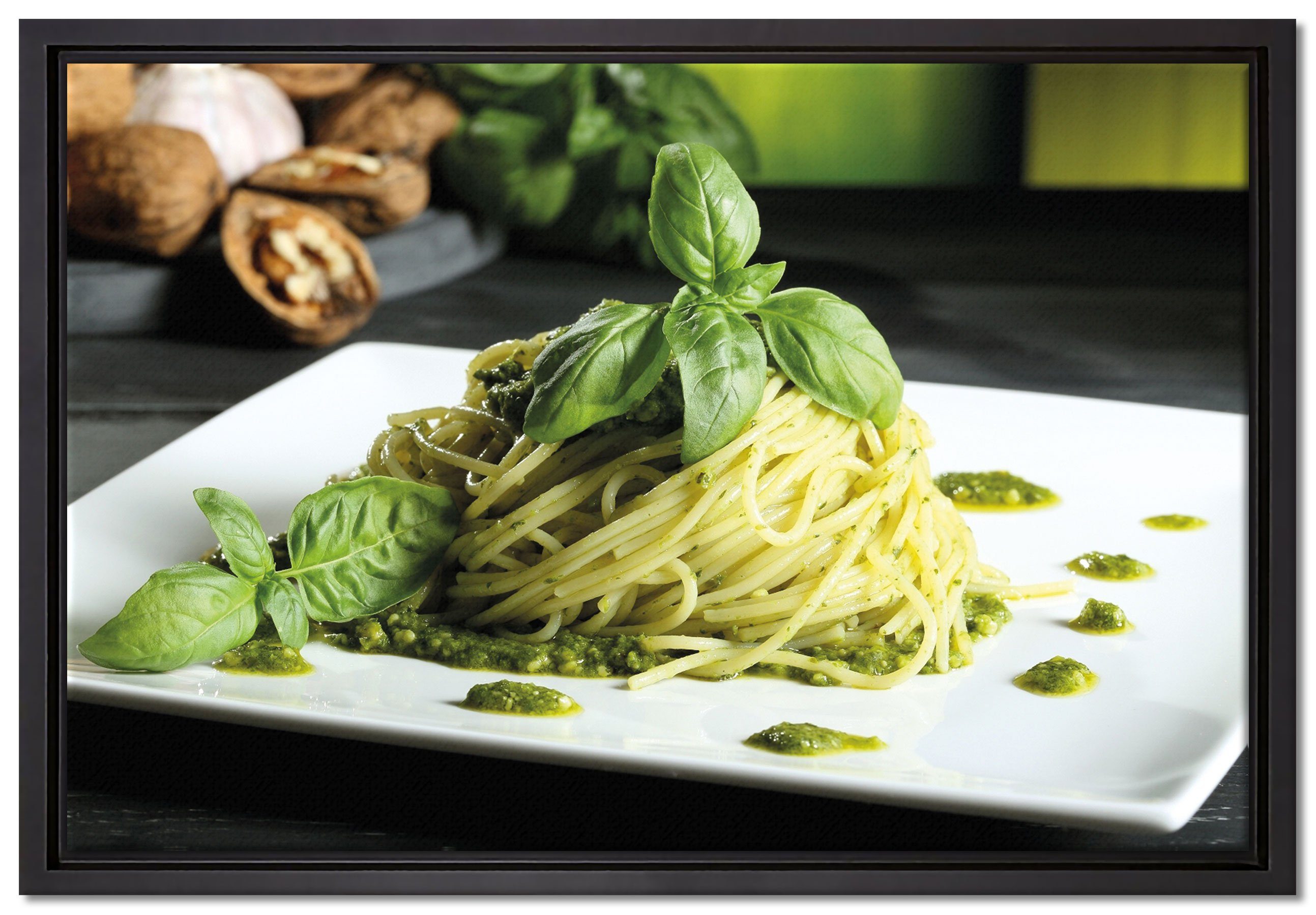 Pixxprint Leinwandbild Spaghetti mit grünem Pesto, Wanddekoration (1 St), Leinwandbild fertig bespannt, in einem Schattenfugen-Bilderrahmen gefasst, inkl. Zackenaufhänger