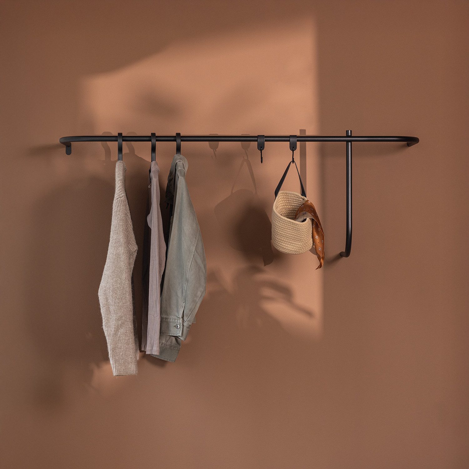 Metallbude Garderobenstange Garderobe TAMINA, vertikal oder horizontal nutzbar