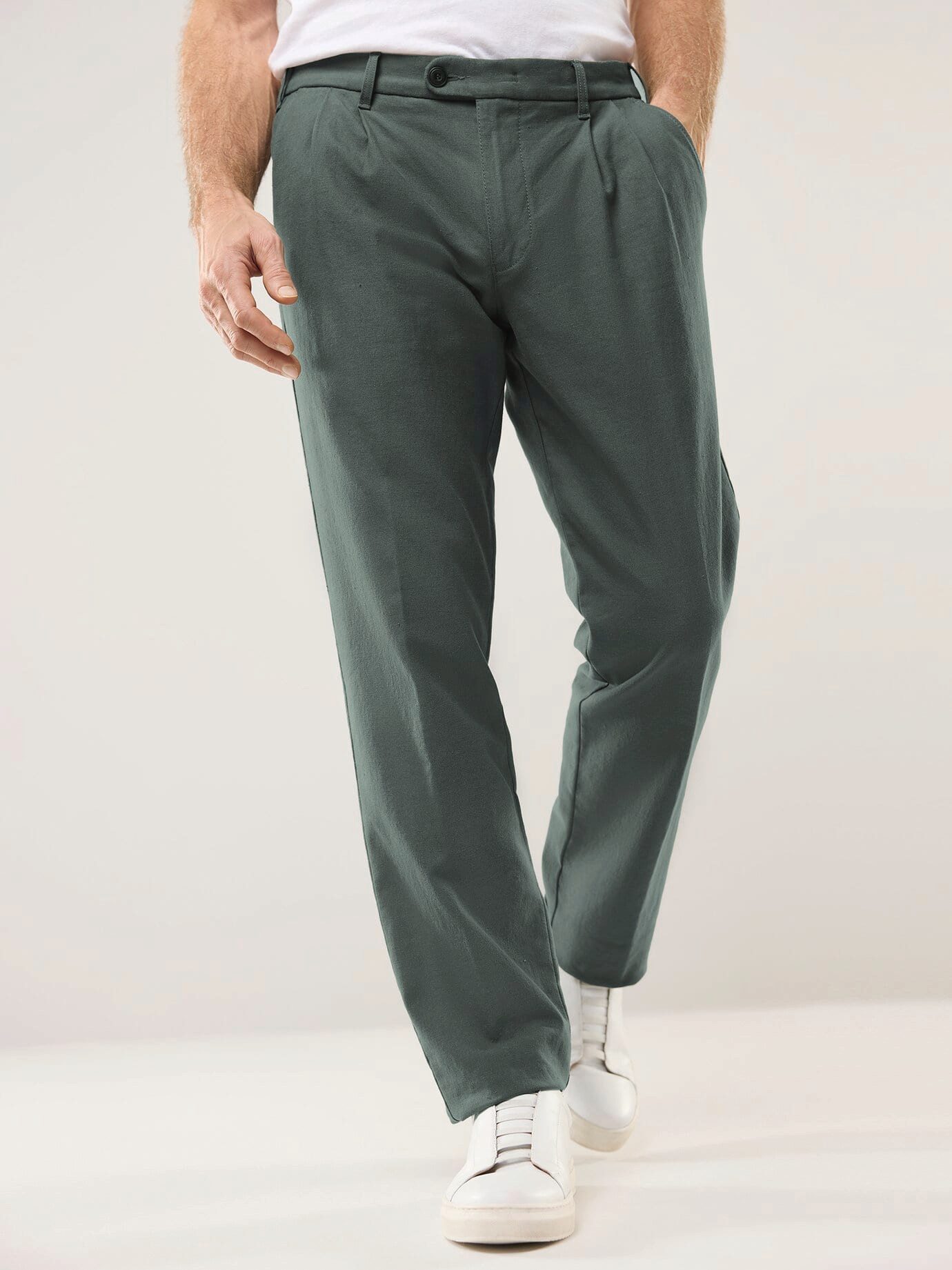 Walbusch Chinohose Herren Premium Leinen-Chino bequemer Tapered Fit pflegeleicht Mit Ceramica-Faser, Flex-Bund, Hemdenstopper, atmungsaktive Sommerhose