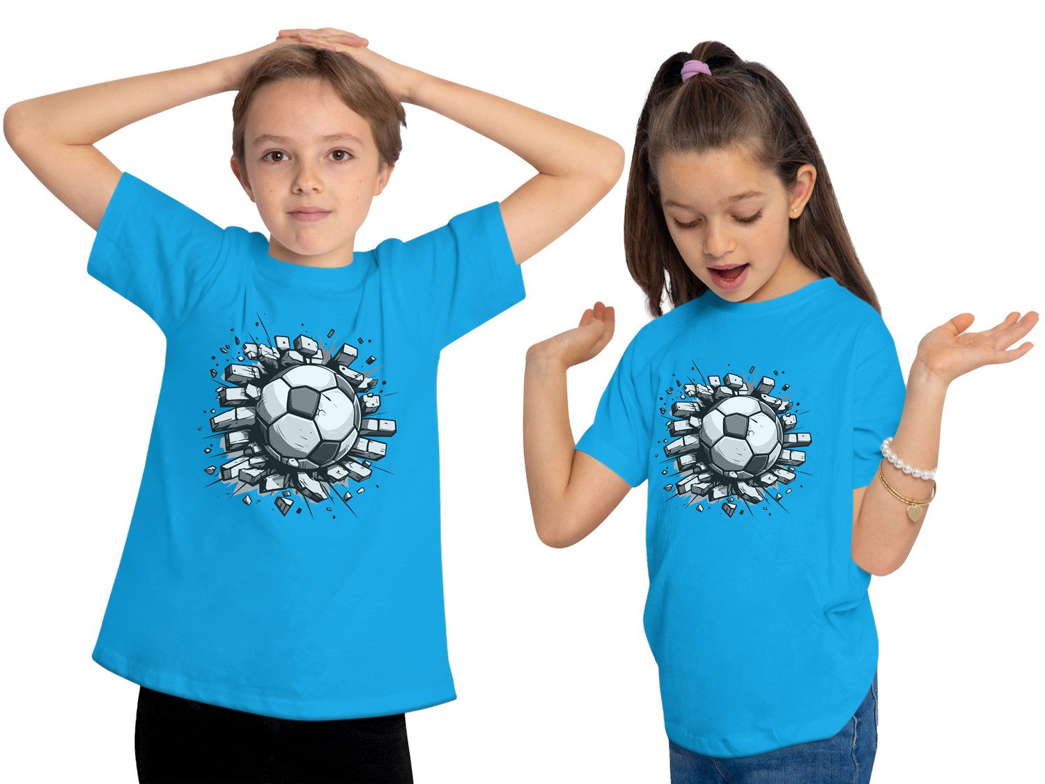 MyDesign24 T-Shirt Kinder Fussball Print Shirt - Fussball der in Wand steckt Bedrucktes Jungen und Mädchen Fussball T-Shirt i481