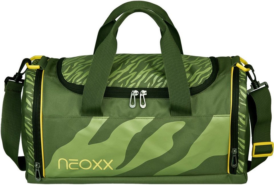 neoxx Sporttasche Champ, Ready for Green, aus recycelten PET-Flaschen,  Geräumiges Hauptfach, mit Nass- und Schutzfach und Steckfach im Seitenfach