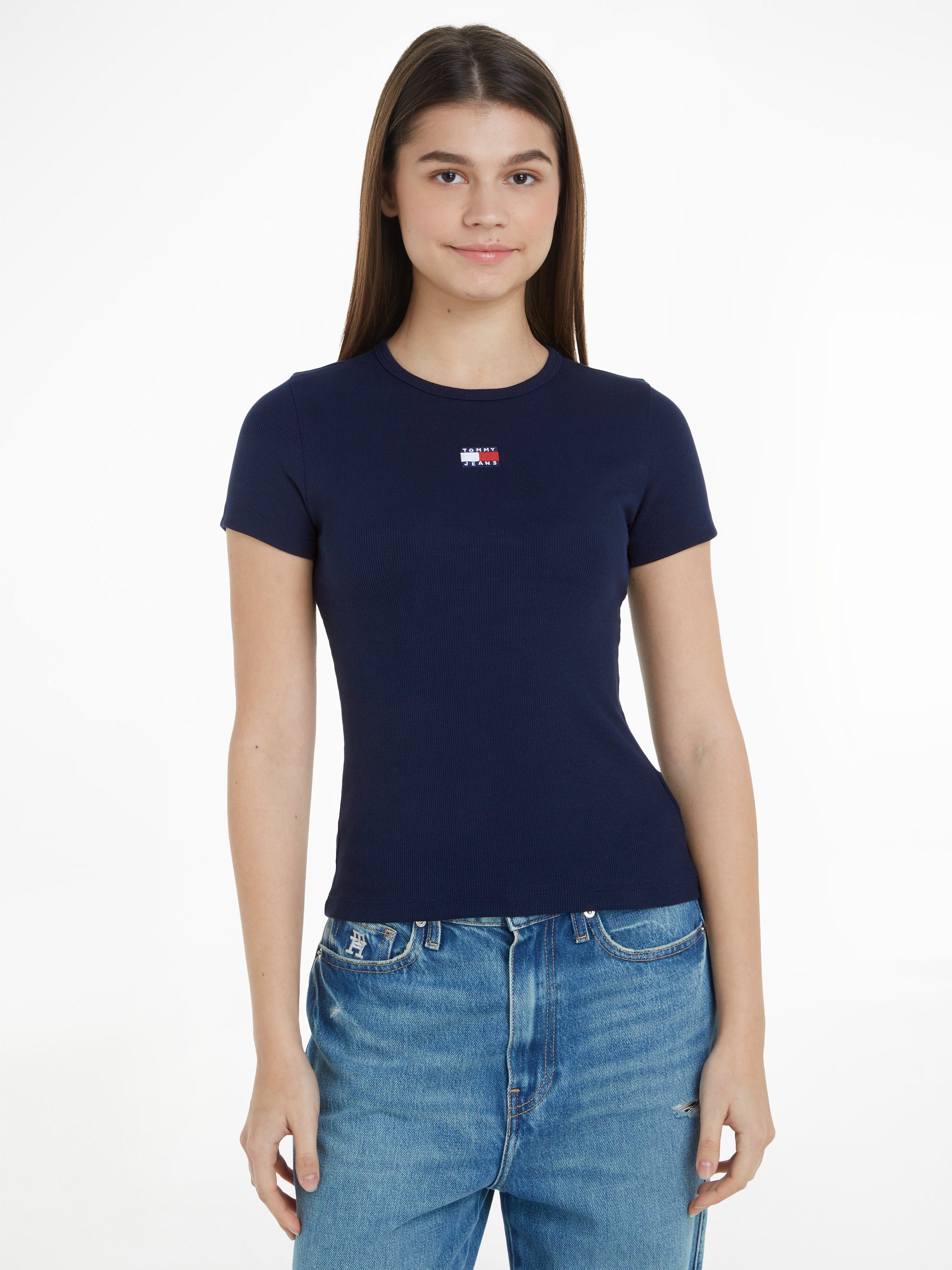 Tommy Jeans Rundhalsshirt TJW SLIM BADGE RIB TEE mit Tommy Jeans Logo-Stickerei