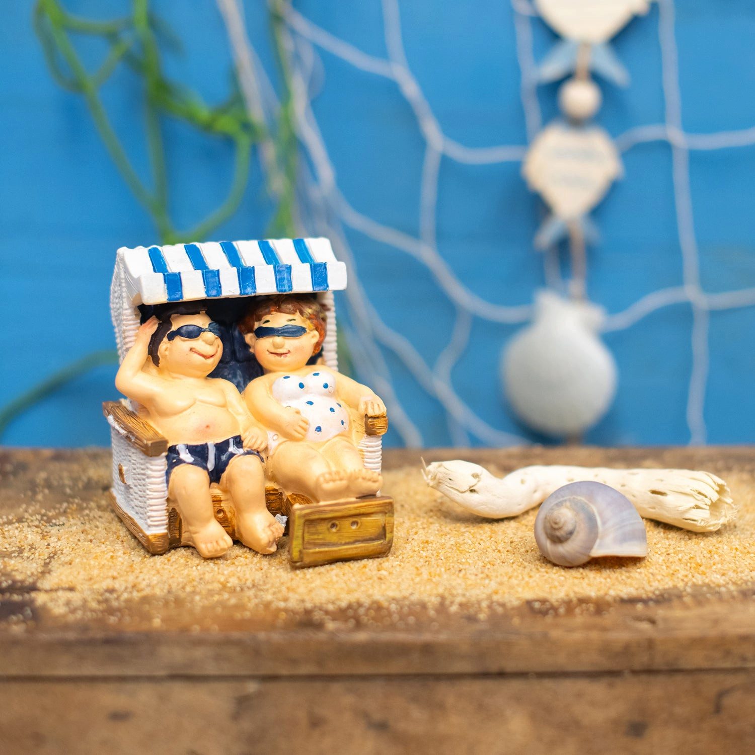 Logbuch-Verlag Dekofigur Dekofigur Urlauber Paar Mann und Frau im Strandkorb Maritime Deko