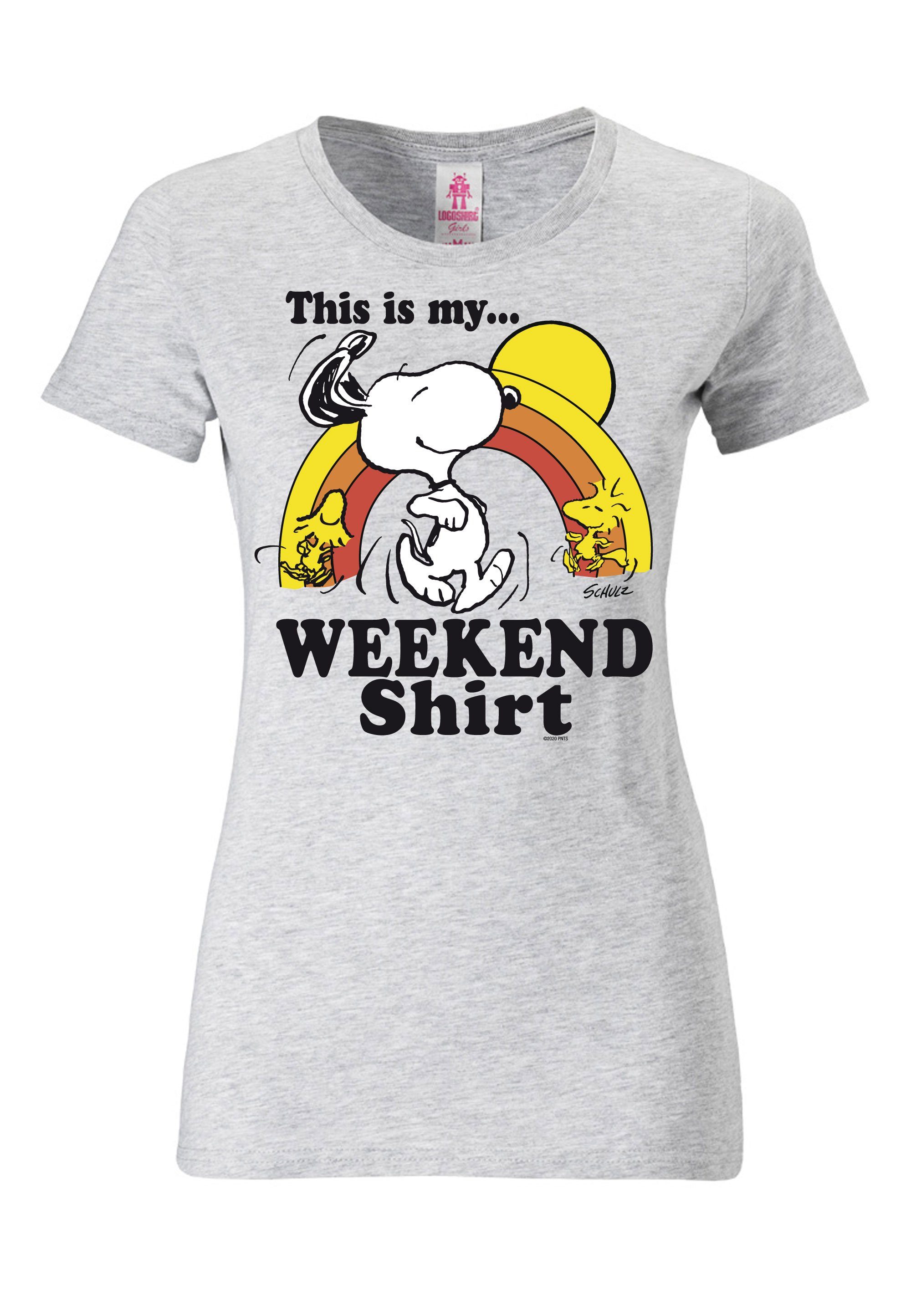 LOGOSHIRT T-Shirt Peanuts & mit - Weekend lizenziertem Woodstock Snoopy Originaldesign 