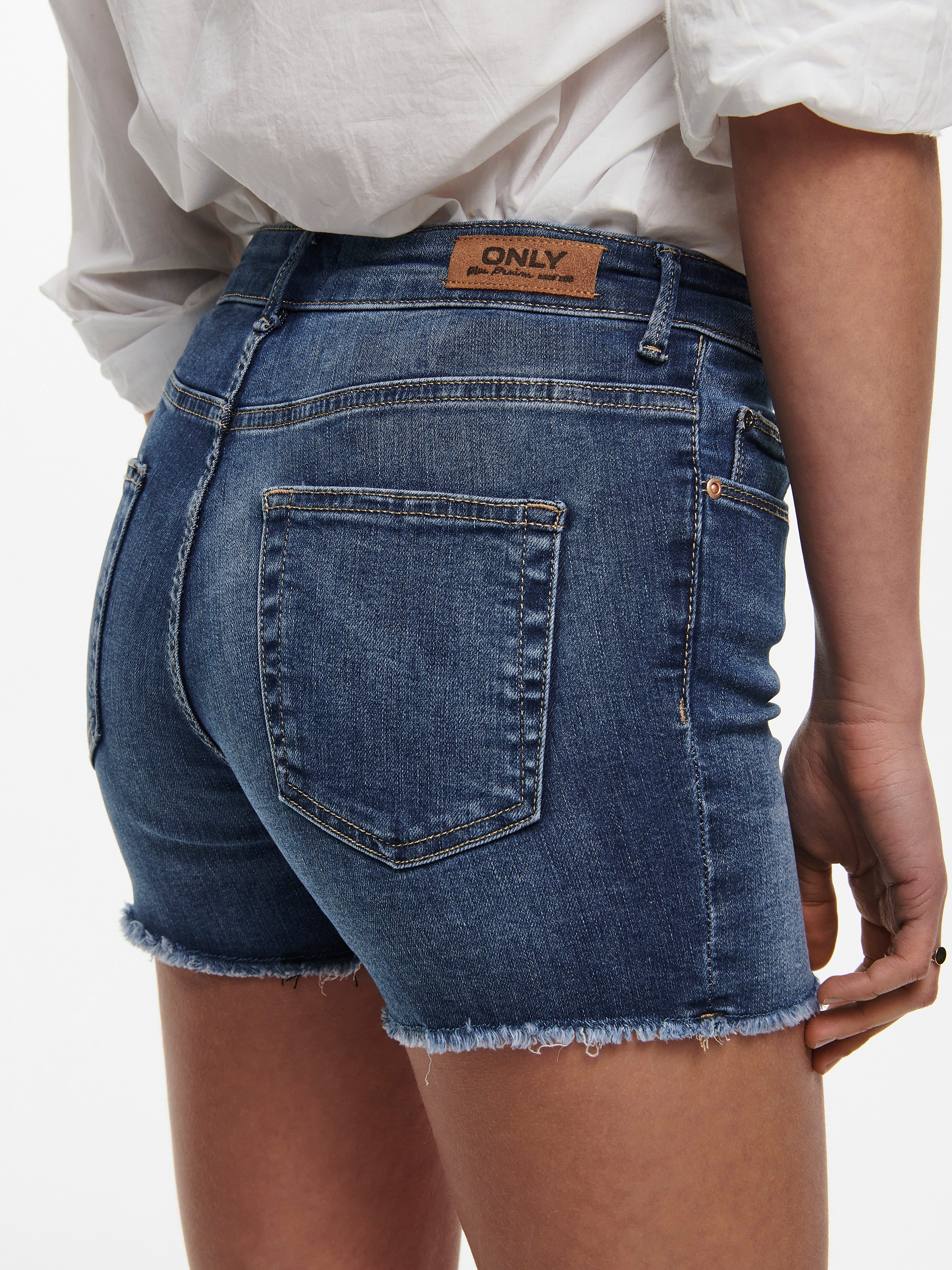ONLY Jeansshorts ONLBLUSH – Jeansshorts mit fransigem Saum Abriebeffekte, m günstig online kaufen