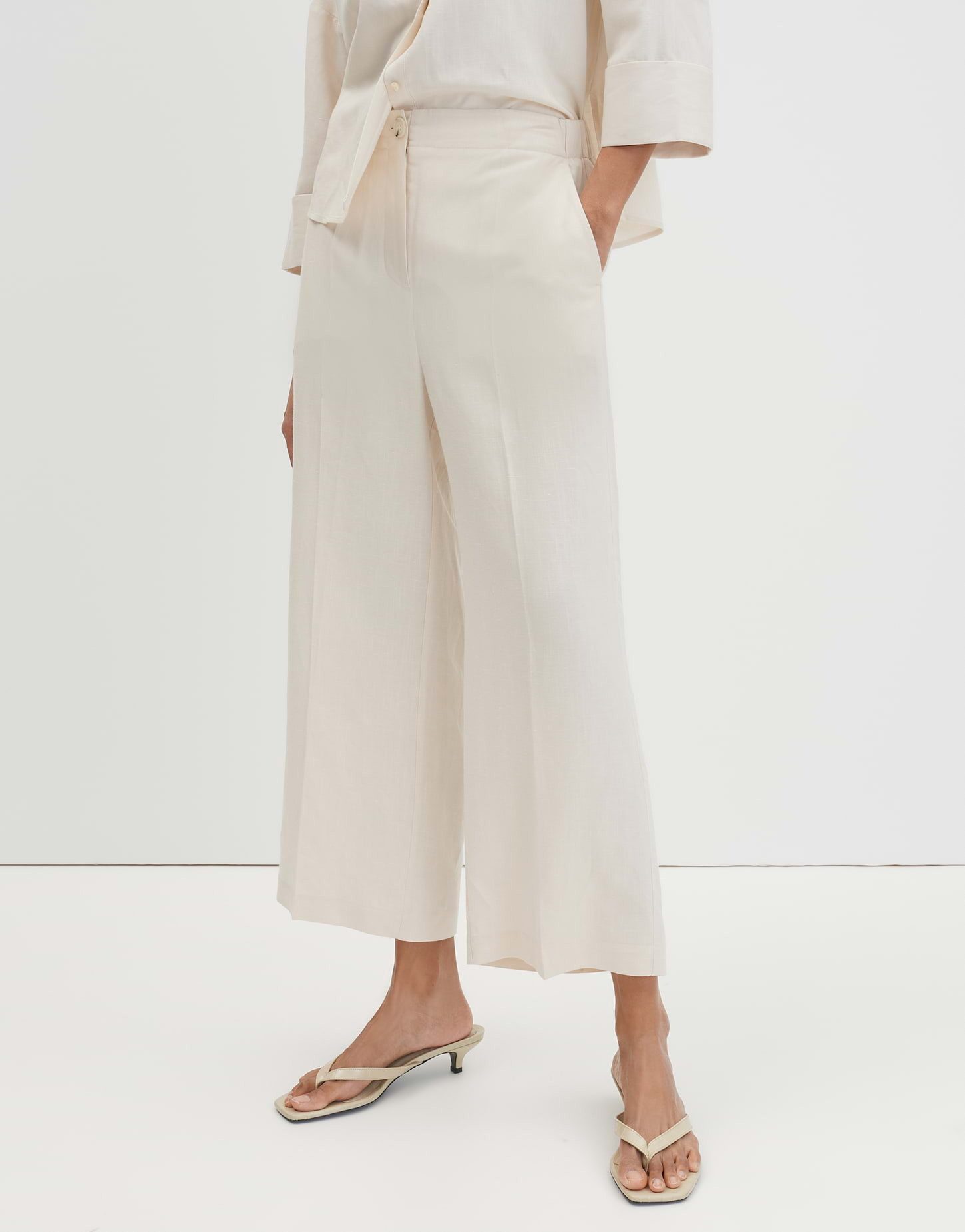 someday Culotte Celino cropped linen in weiter Passform Fließender Fall mit Bügelfalten und seitlichen Eingrifftaschen