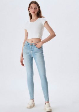 LTB Slim-fit-Jeans Amy X in angesagter Waschung