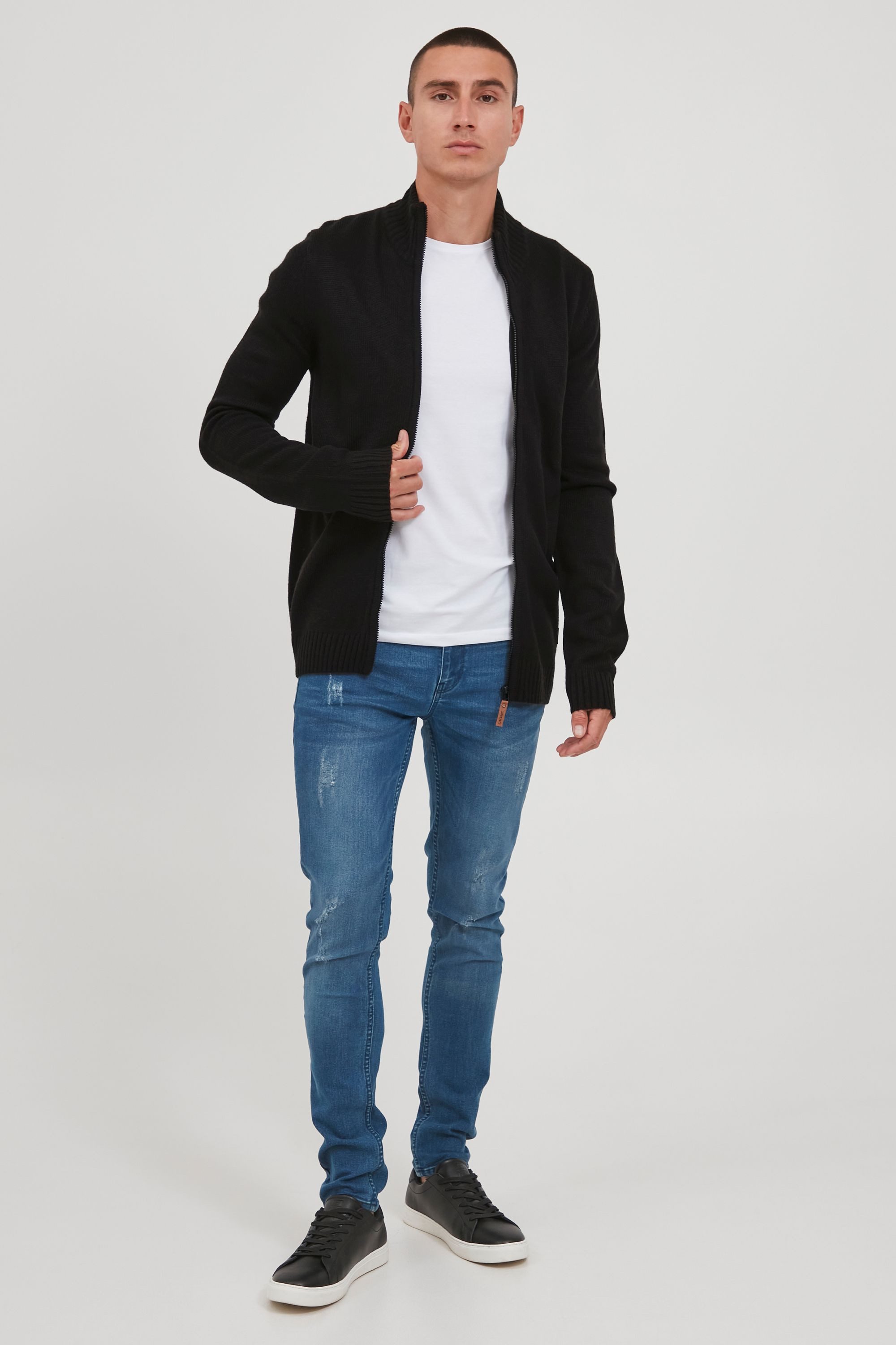 11 Project Strickjacke PRNoldi Feinstrickjacke mit hochschließendem Kragen günstig online kaufen