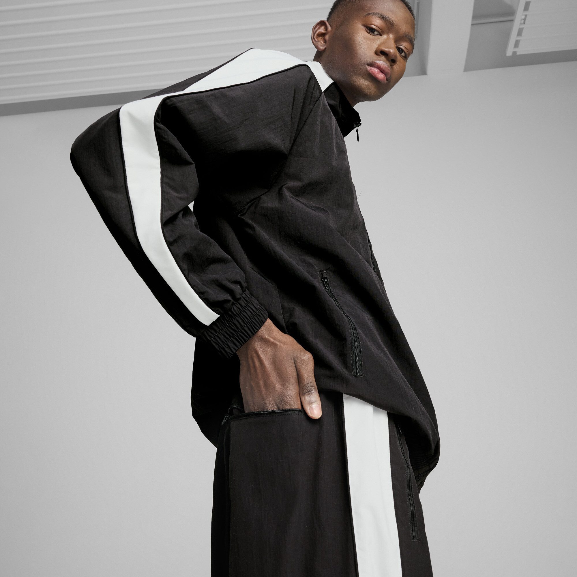 PUMA Sporthose T7 Oversized Trainingshose Erwachsene