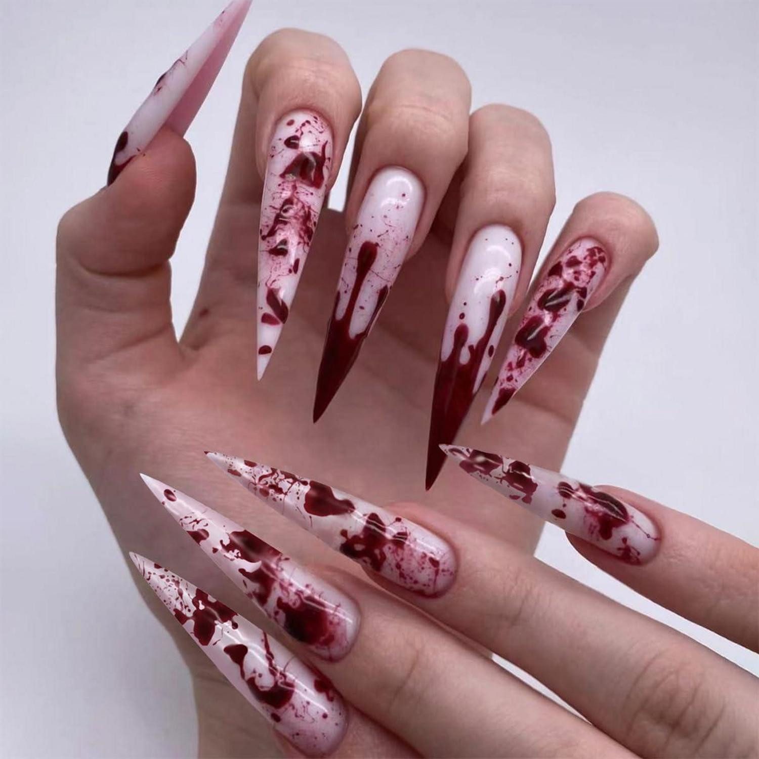 LuxusKollektion Kunstfingernägel 24 Stück Lange Stiletto Halloween Aufkleber Nägel Blutdesign