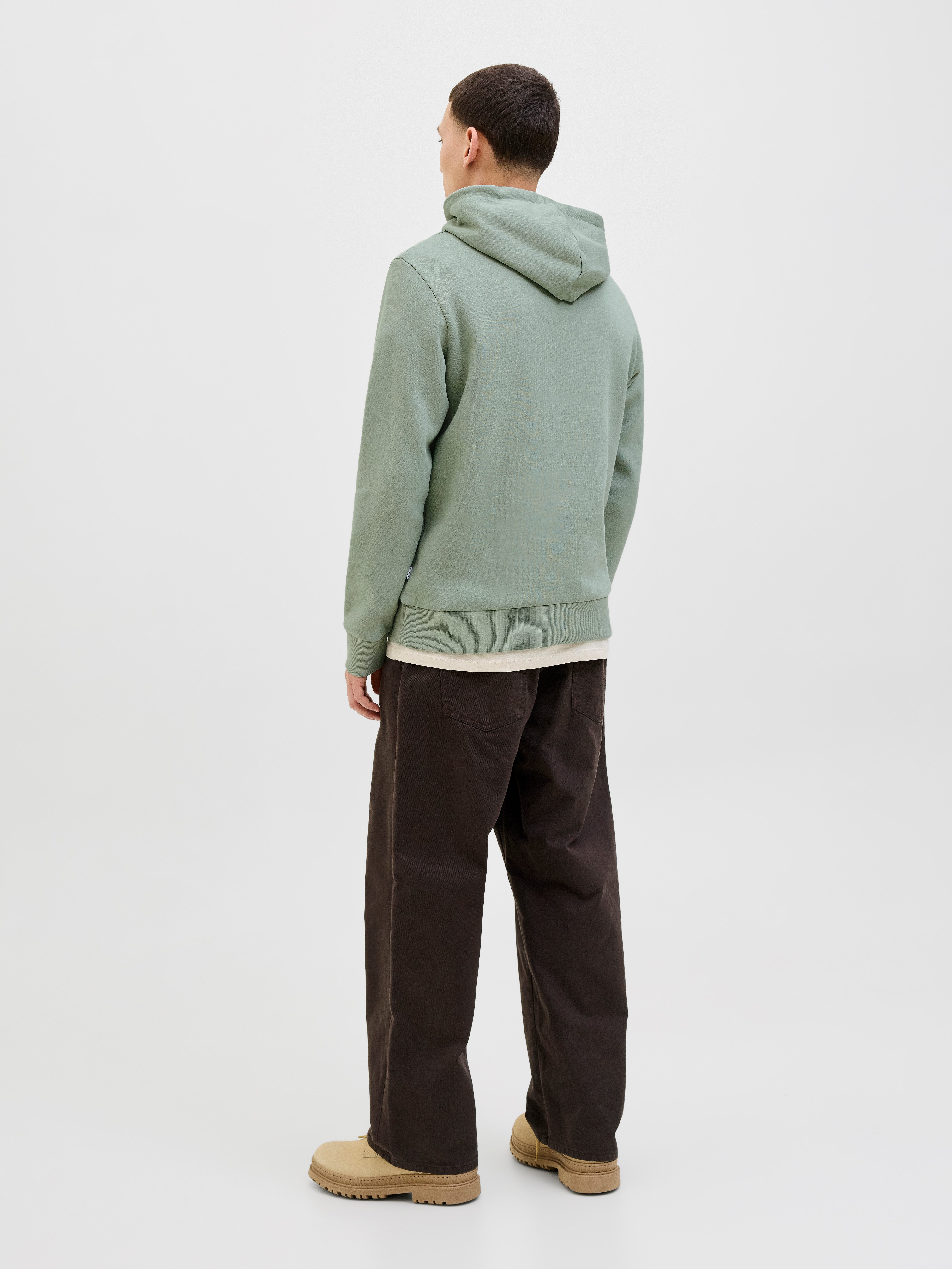 Jack & Jones Kapuzensweatshirt JJELOGO SWEAT HOOD 2 COL 25/26 NOOS mit stylischem Print