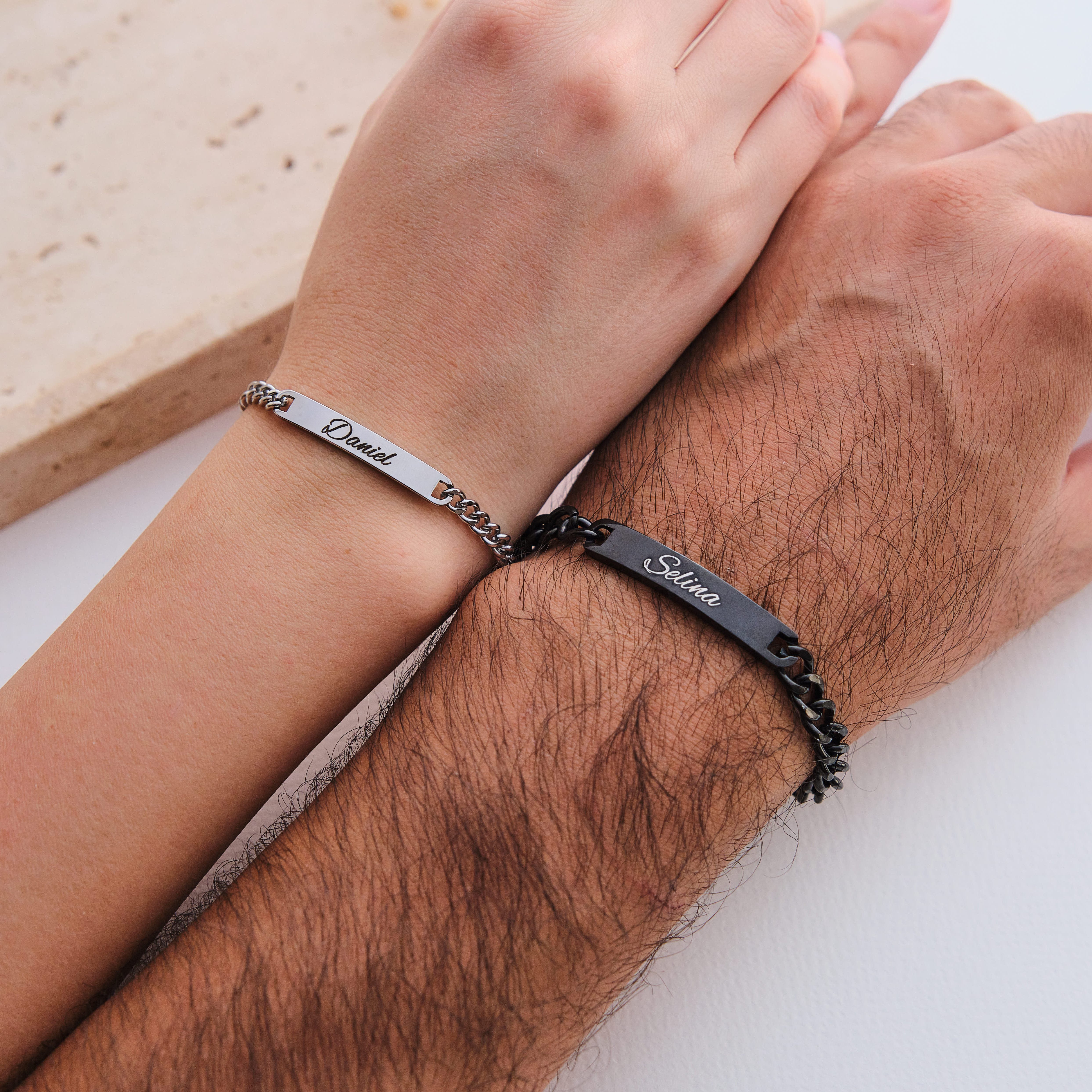 OTANTO Armband mit Gravur Partnerarmbänder mit Gravur Pärchen Armbänder