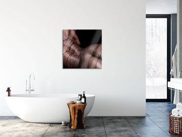 Pixxprint Glasbild Nackte Frau mit Schokolade, Nackte Frau mit Schokolade (1 St), Glasbild aus Echtglas, inkl. Aufhängungen und Abstandshalter
