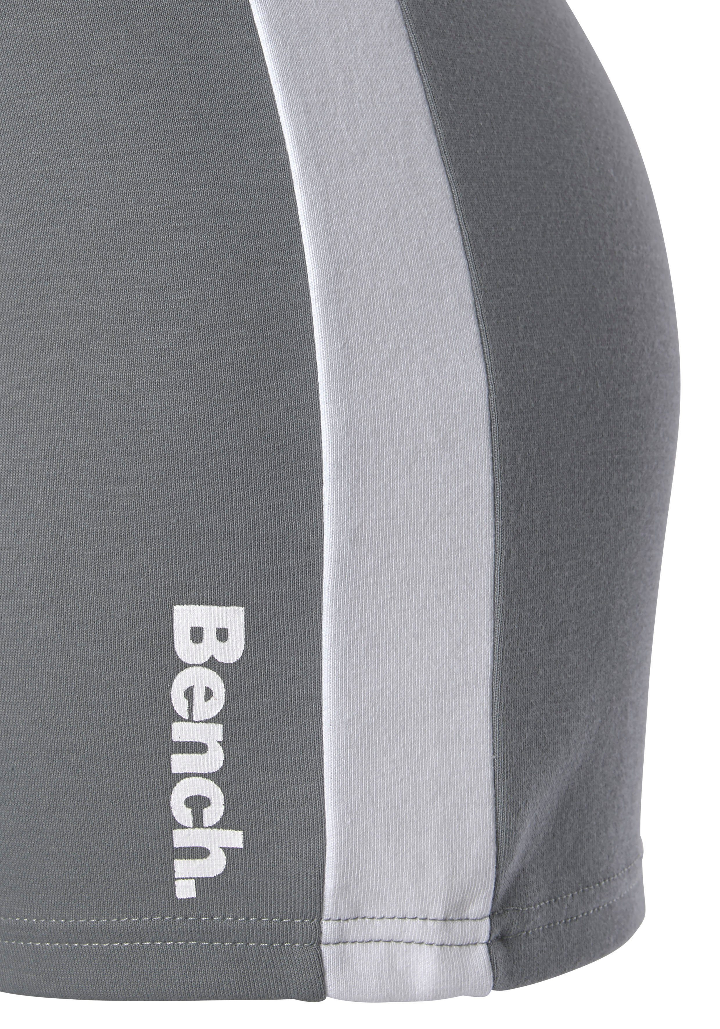 Bench. Loungewear Relaxshorts mit Seitenstreifen, Loungewear