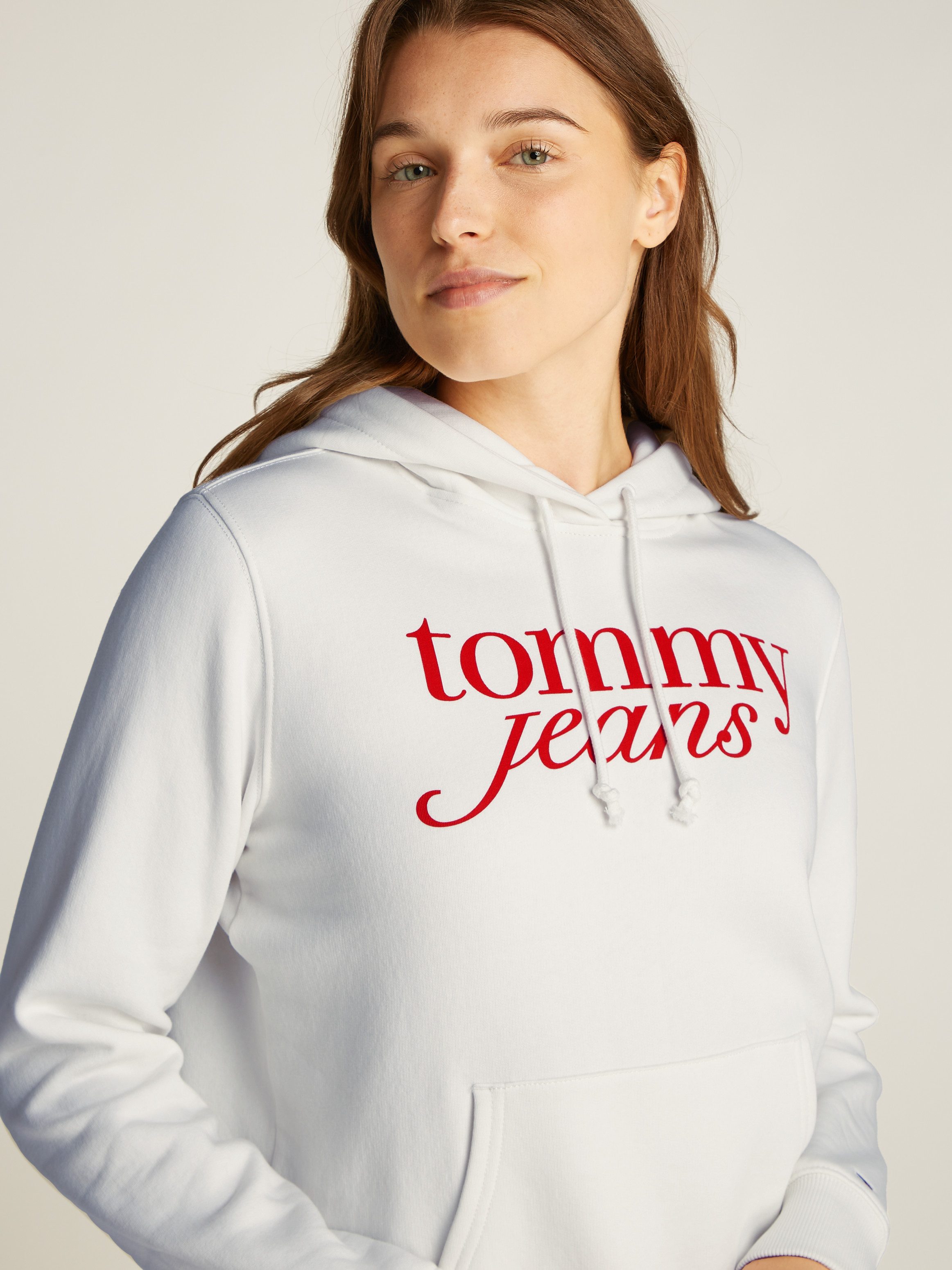 Tommy Jeans Curve Kapuzensweatshirt TJW REG ESS LOGO HOODIE EXT in Großen Größen, Kapuze, Logo-Flag