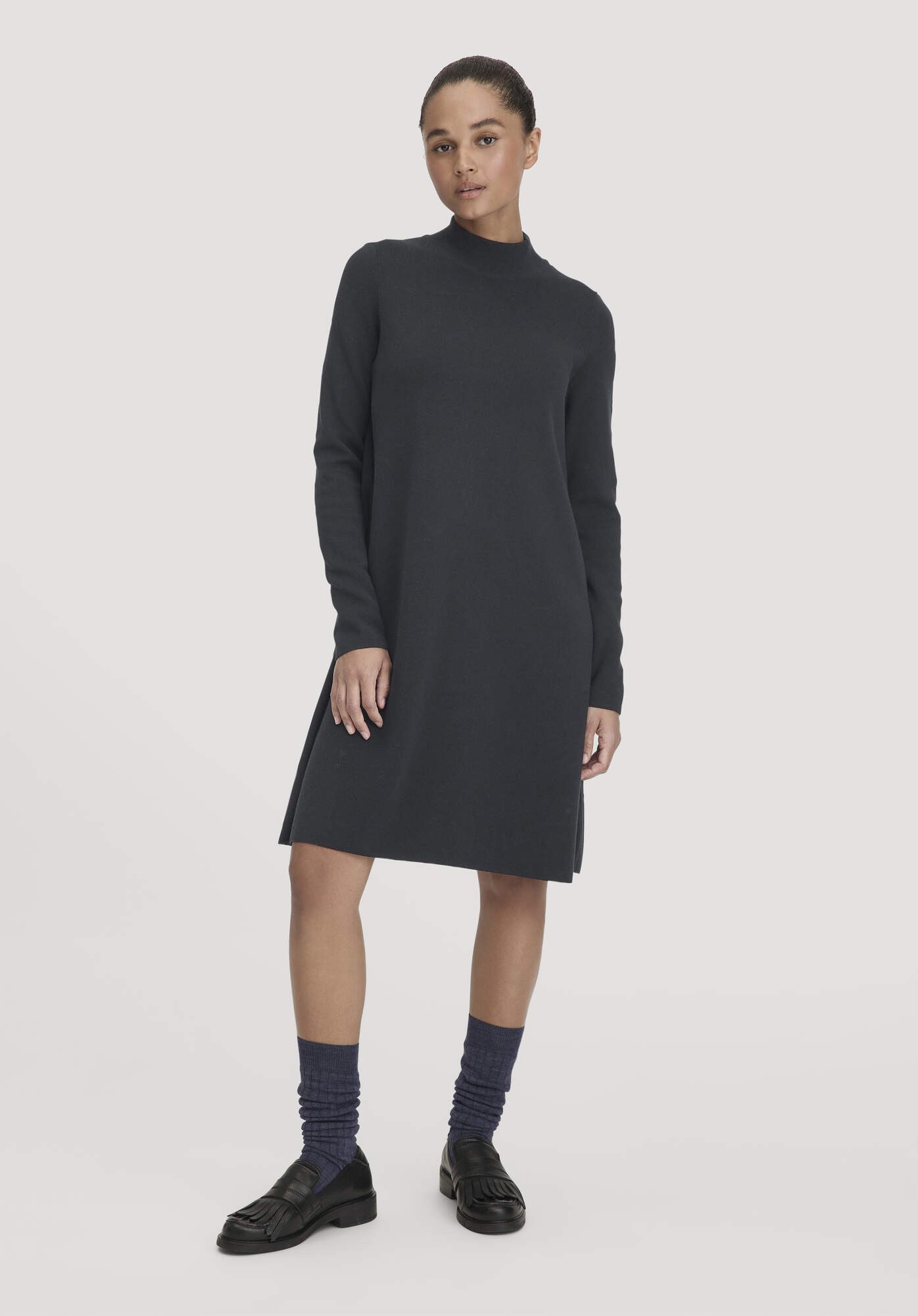 Hessnatur Strickkleid aus TENCEL™ Lyocell mit Bio-Baumwolle (1-tlg) günstig online kaufen