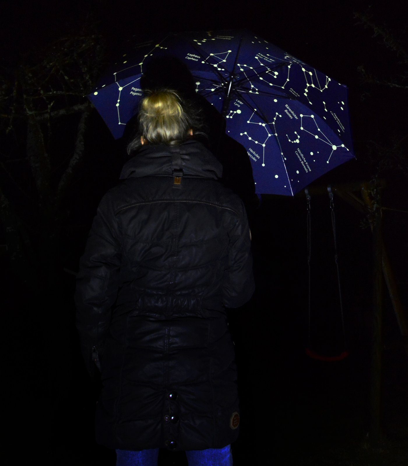 iX-brella Stockregenschirm Reverse-Schirm mit Auf-Automatik und Schirmhülle, öffnet sich verkehrt herum