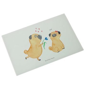 Mr. & Mrs. Panda Servierbrett Mops Verliebt - Weiß - Geschenk, Liebesspruch. Verlobt, Geschenk Freu, Premium Glas, (1-St), Rutschfeste Gummifüße