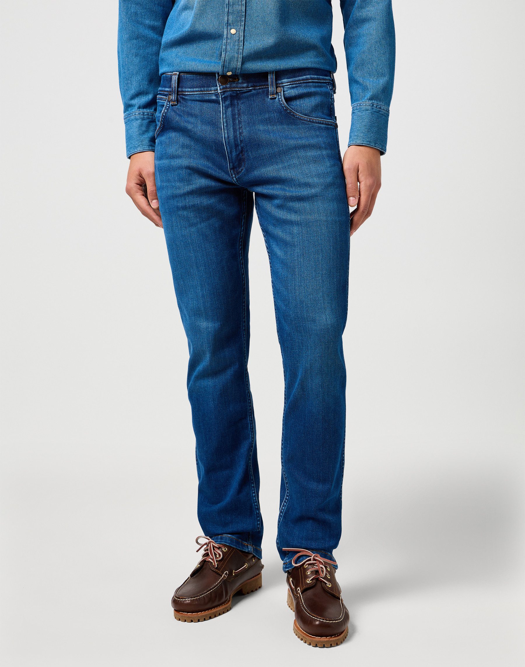 Wrangler Straight-Jeans GREENSBORO FREE TO STRETCH günstig online kaufen