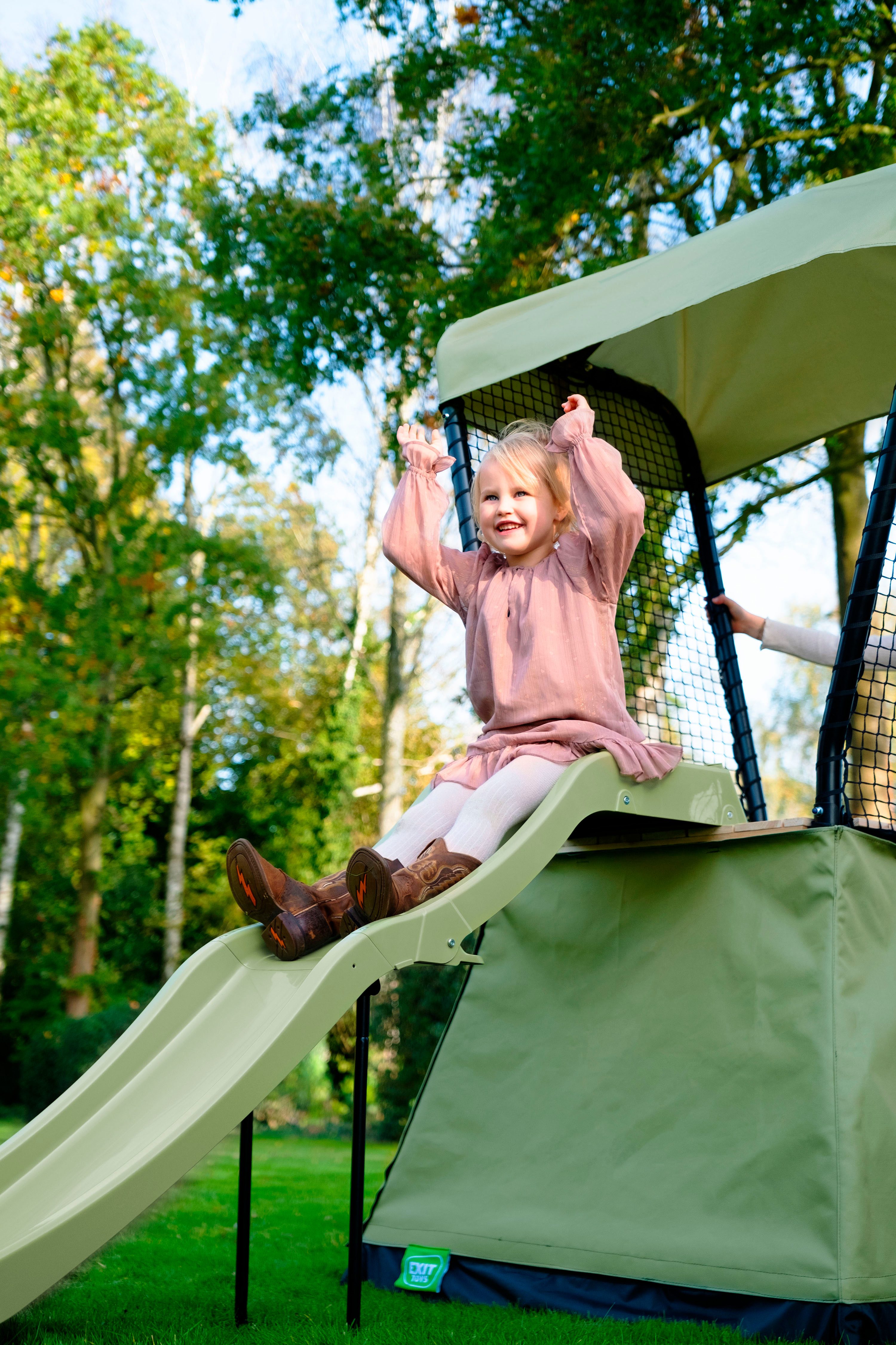 EXIT Spielturm Ivy, mit Rutsche, FSC® - schützt Wald