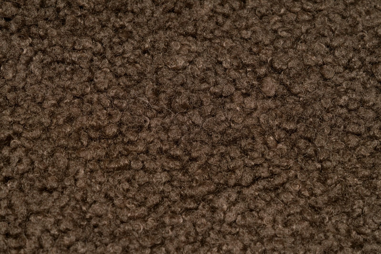 styleBREAKER Schultertasche Teddyfell Beuteltasche (1-tlg)