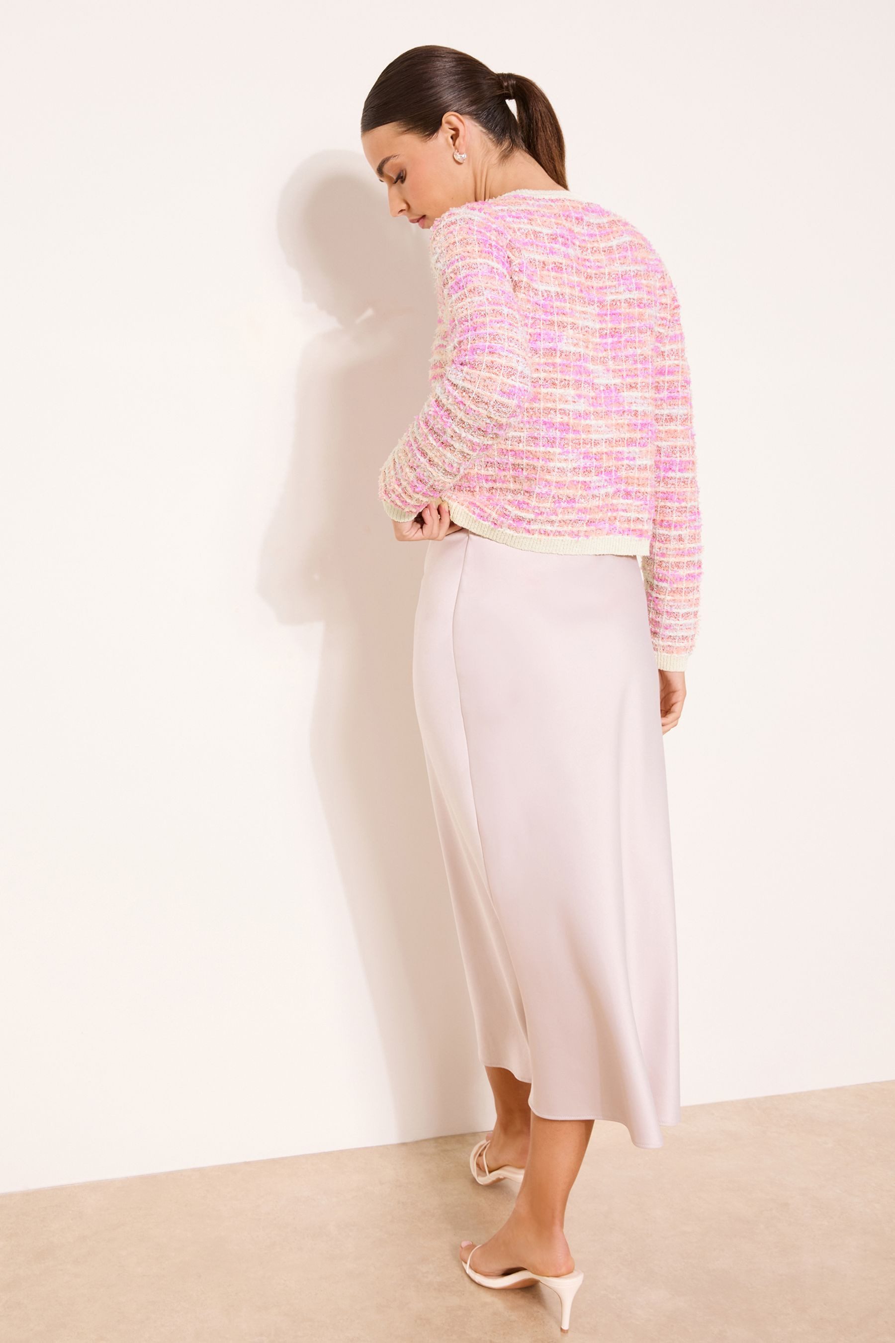 LIPSY Strickjacke Lipsy geknöpfte Strickjacke mit Bouclé-Struktur (1-tlg) günstig online kaufen