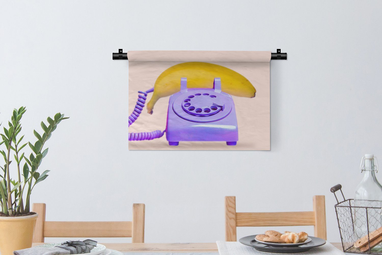 MuchoWow Wanddekoobjekt Banane - Telefon für - Wanddeko Wandbehang, Lila Kinderzimmer Schlafzimmer, Gelb, - Wohnzimmer, Kleid