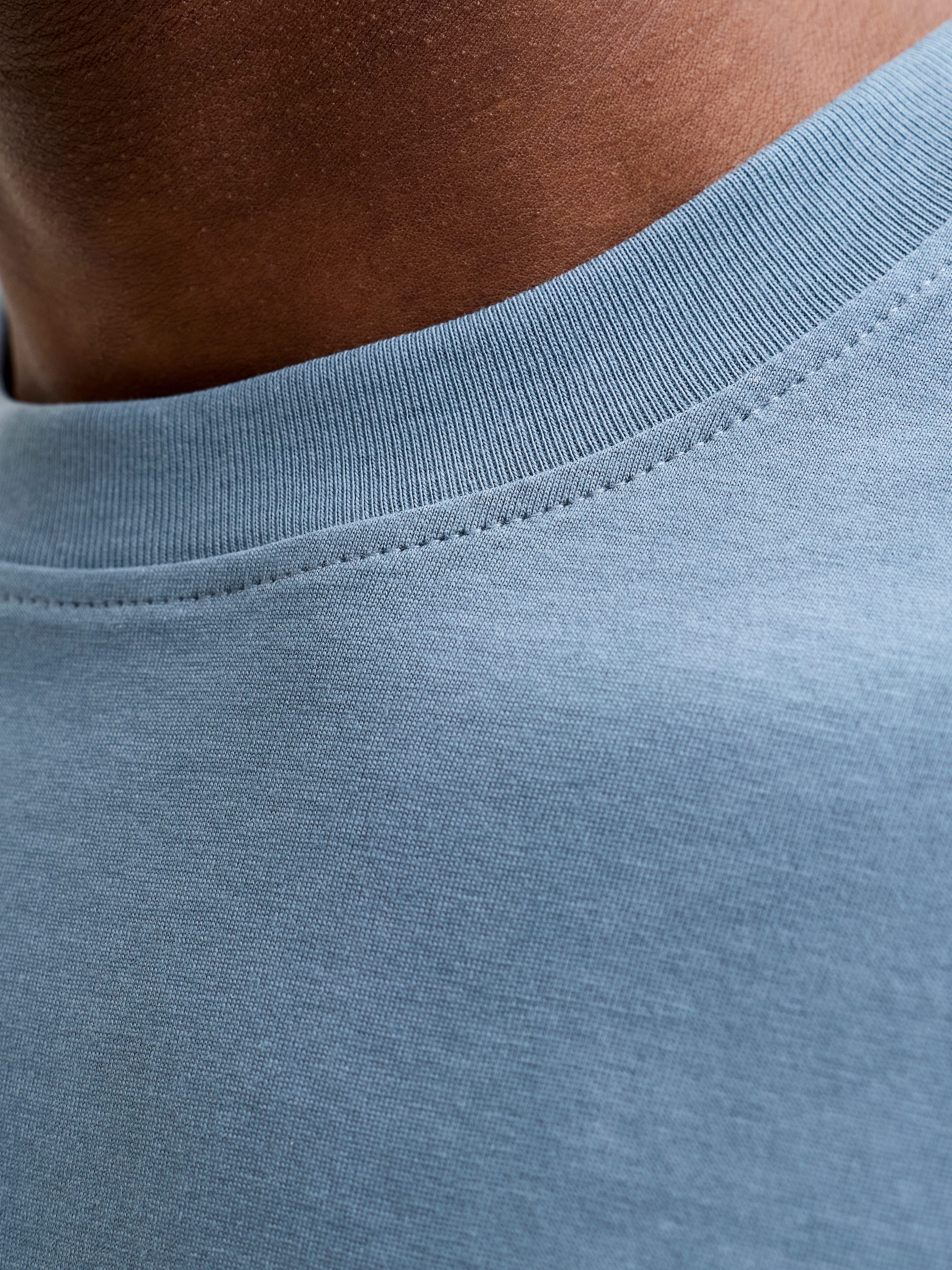 Jack & Jones Oversize-Shirt JJEBRADLEY Oversize T-Shirt mit klassischem Rundhalsausschnitt mit gekämmten Jersey