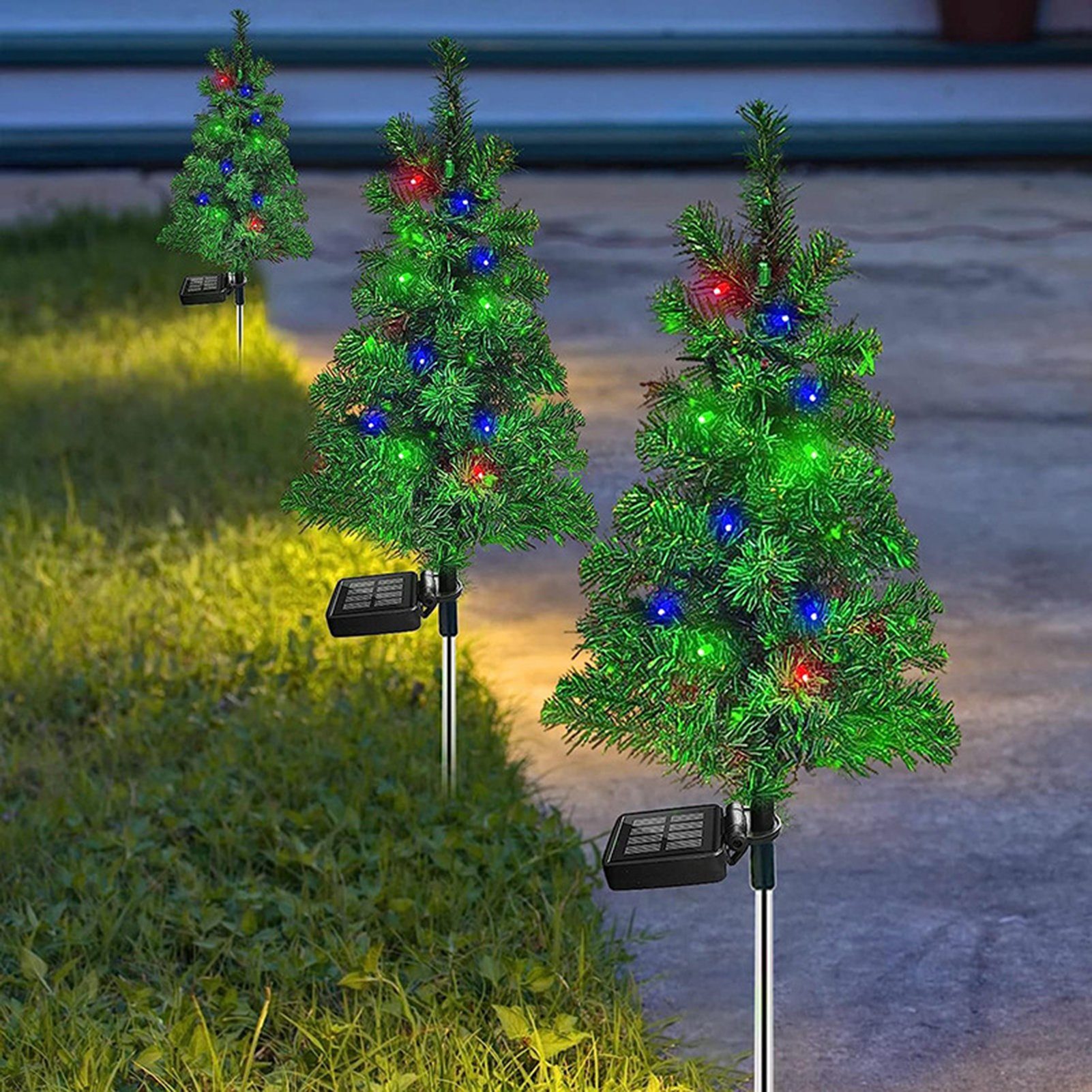 Rutaqian LED Dekofigur 2 Stück LED Solarleuchten Weihnachtsbaum Solar Gartenstecker, Mini Tannenbaum Gartenlampe Balkon Rasen Terrassen Weihnachten