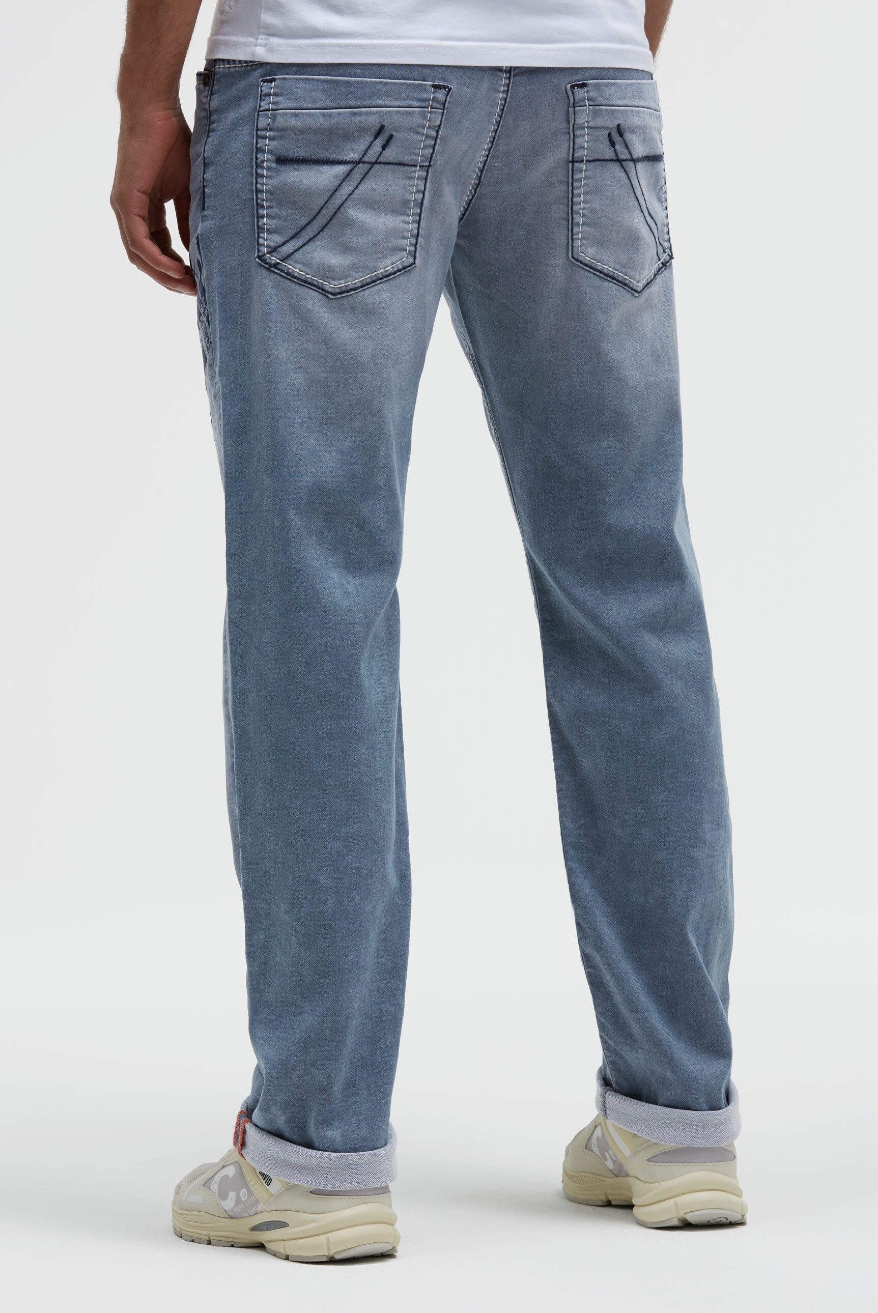 CAMP DAVID Comfort-fit-Jeans aus Sweatmaterial – Bild 5 von 5