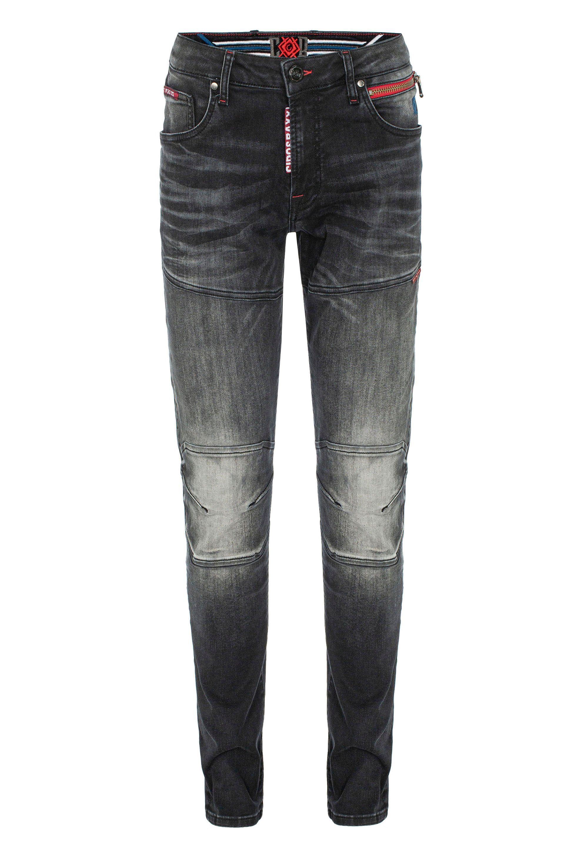 Used-Waschung Baxx & Straight-Jeans Cipo cooler mit