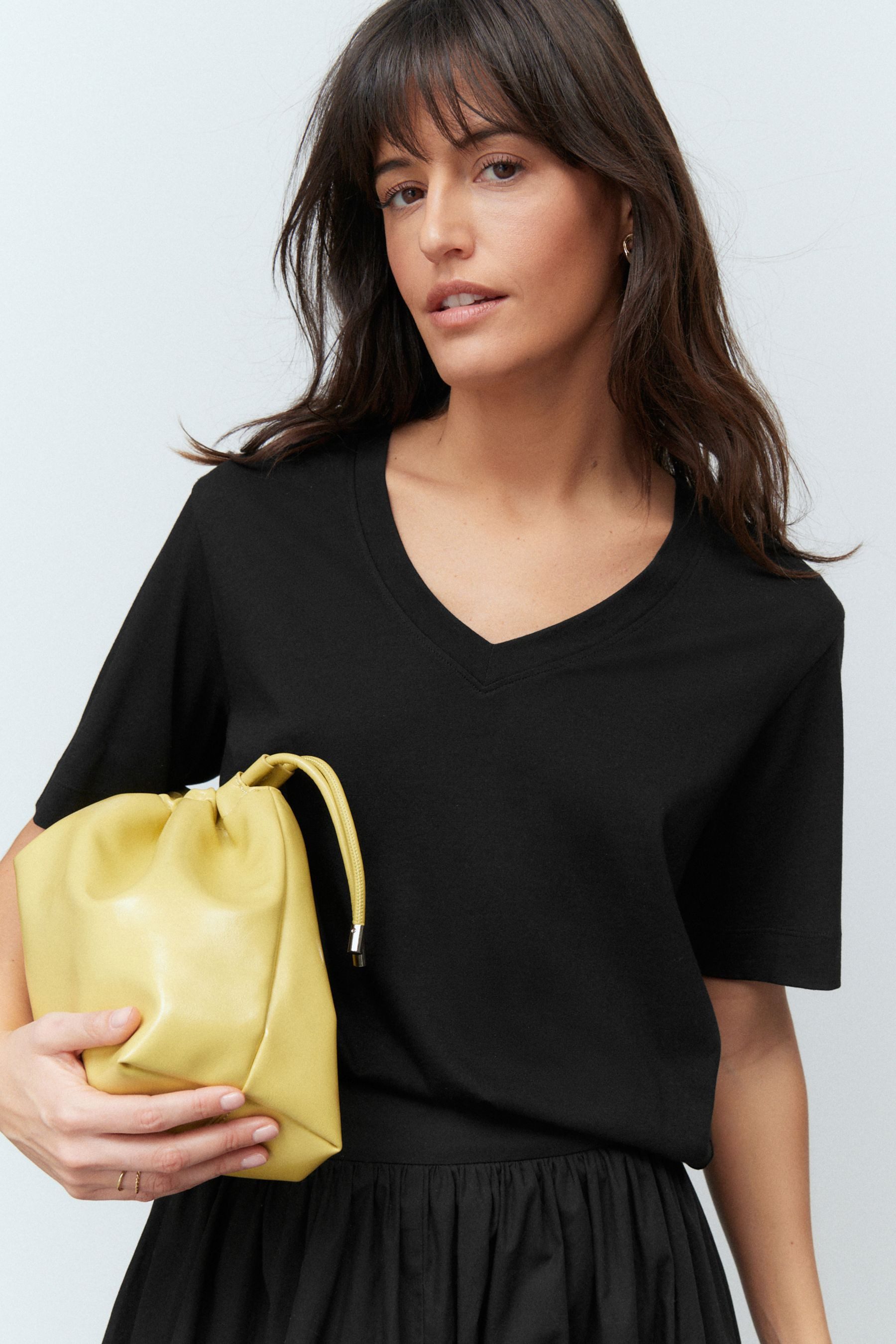 Next V-Shirt T-Shirt mit V-Ausschnitt aus Baumwolle und Modal (1-tlg)