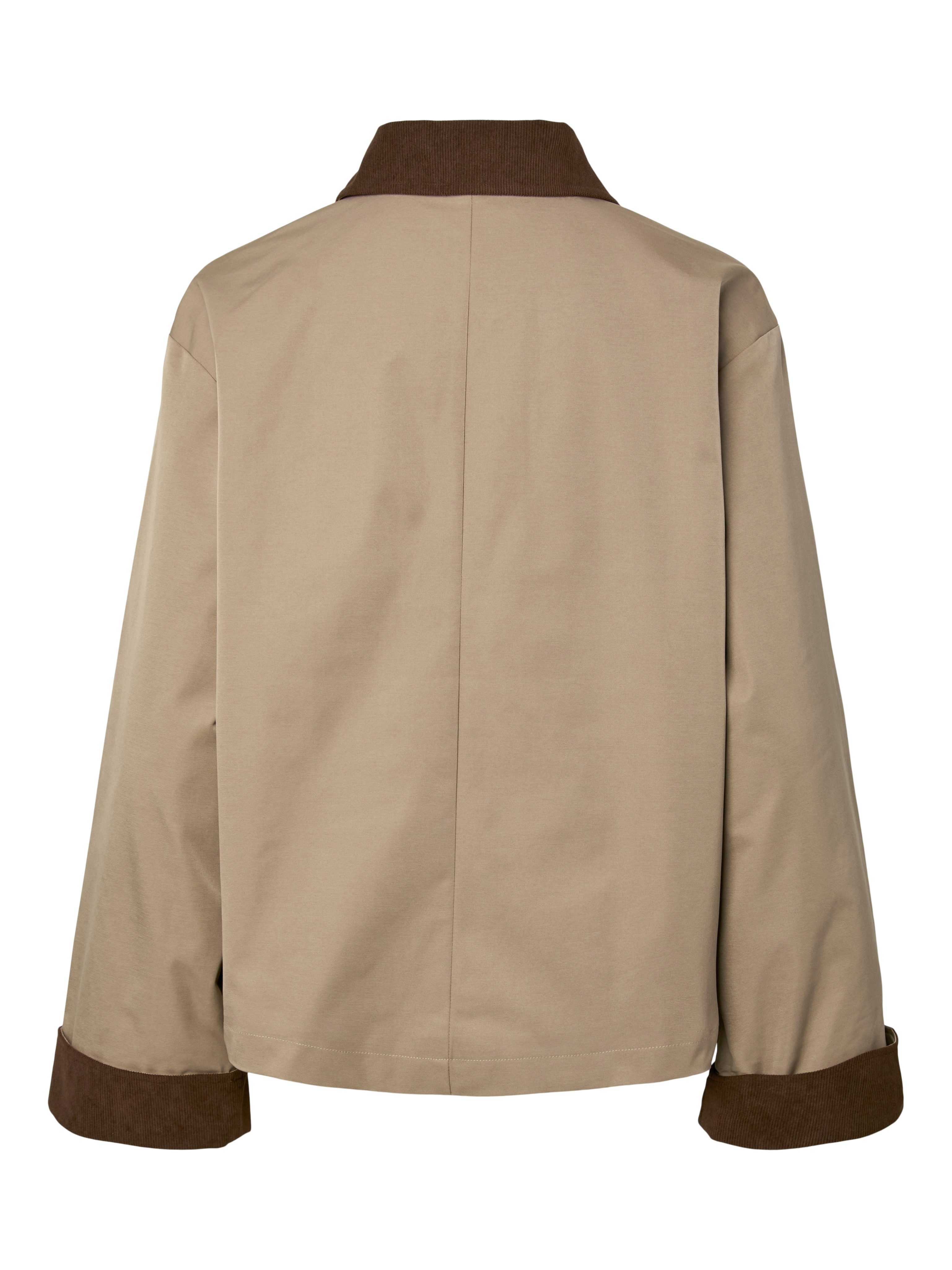 pieces Kurzjacke PCJORMA SHORT LIGHT JACKET NOOS BC mit farblich abgesetztem Kragen und Bündchen