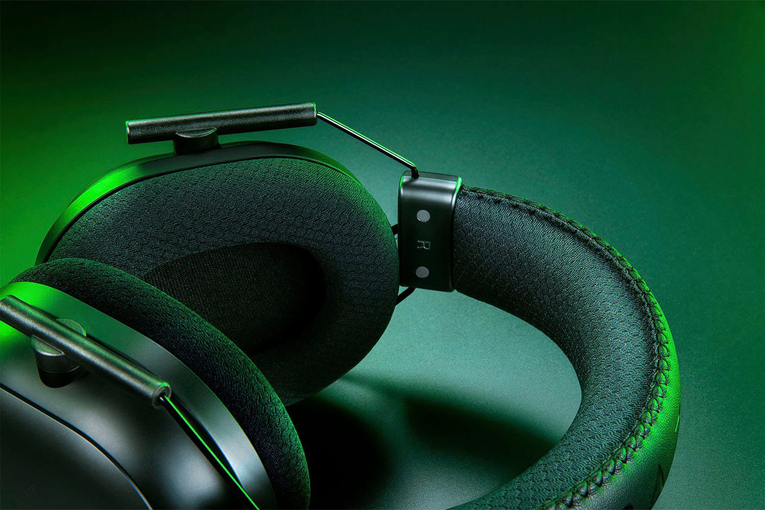 RAZER BlackShark V2 Pro für Xbox Gaming-Headset (Mikrofon abnehmbar, Rauschunterdrückung, Bluetooth)