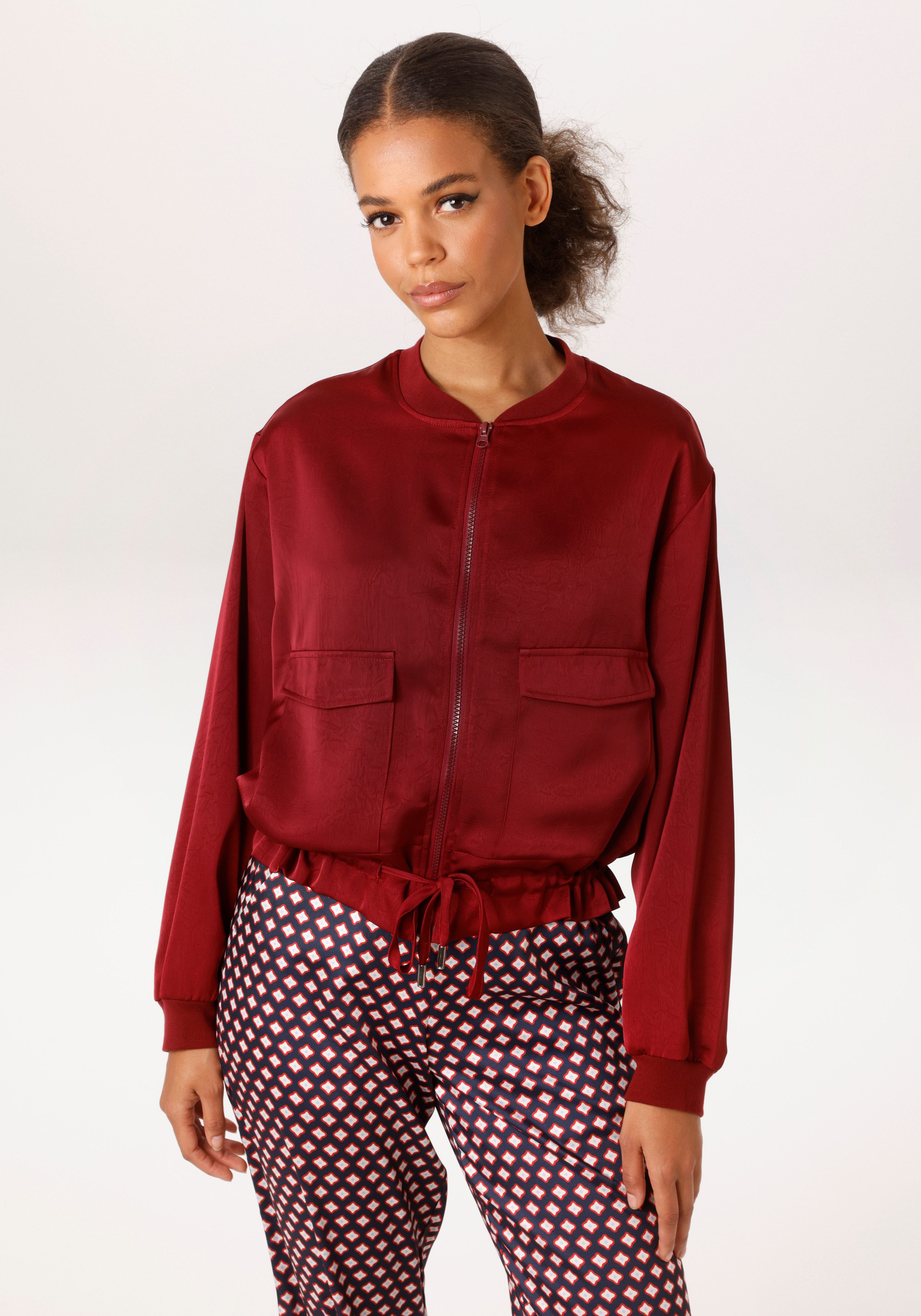 Aniston CASUAL Blouson mit Tunnelzug im Saum - NEUE KOLLEKTION günstig online kaufen