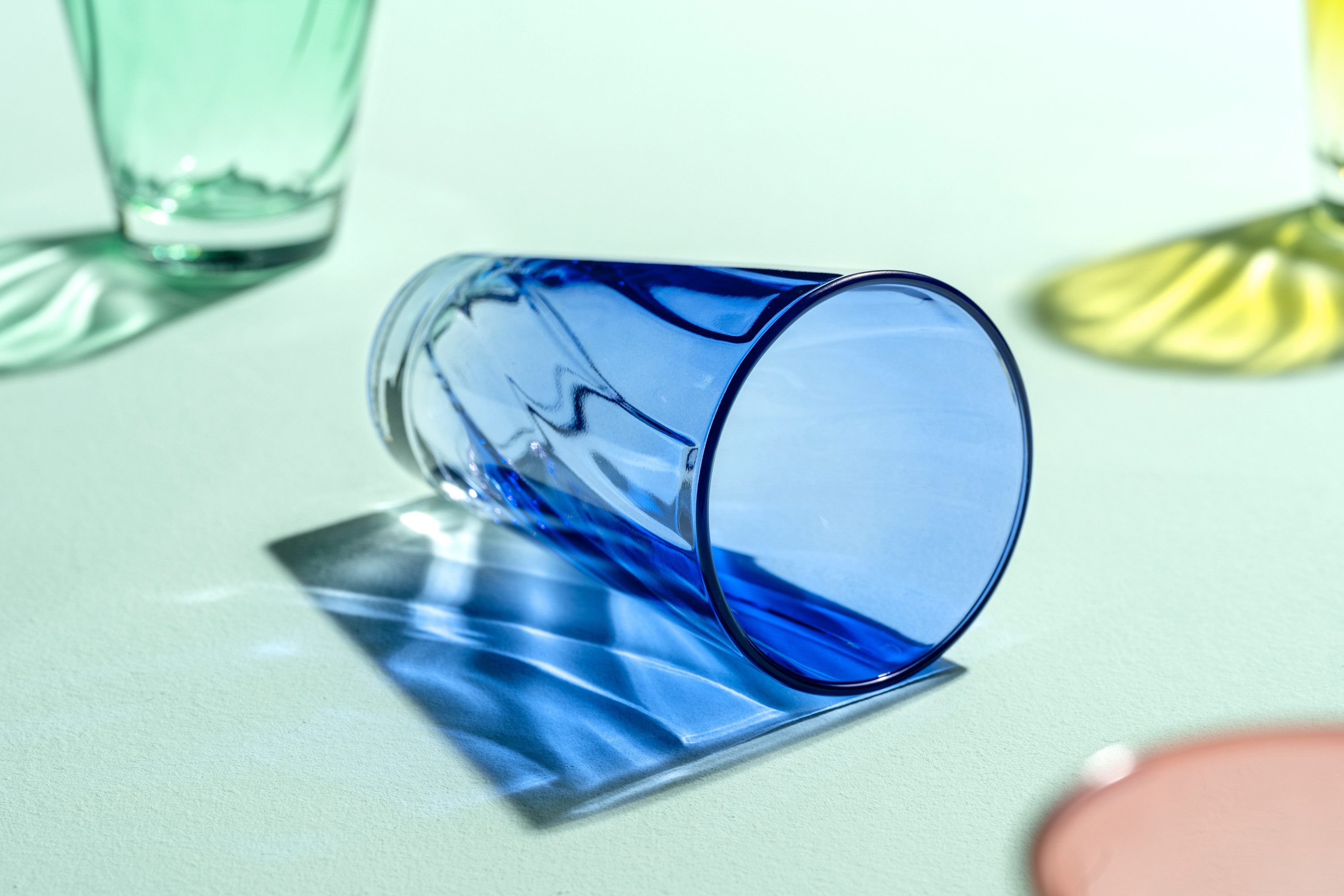 LEONARDO Gläser-Set Trinkglas, TWIST, 300 ml, farbig sortiert, 4er-Set, 4-tlg., Glas, Longdrinkbecher, spülmaschinengeeignet