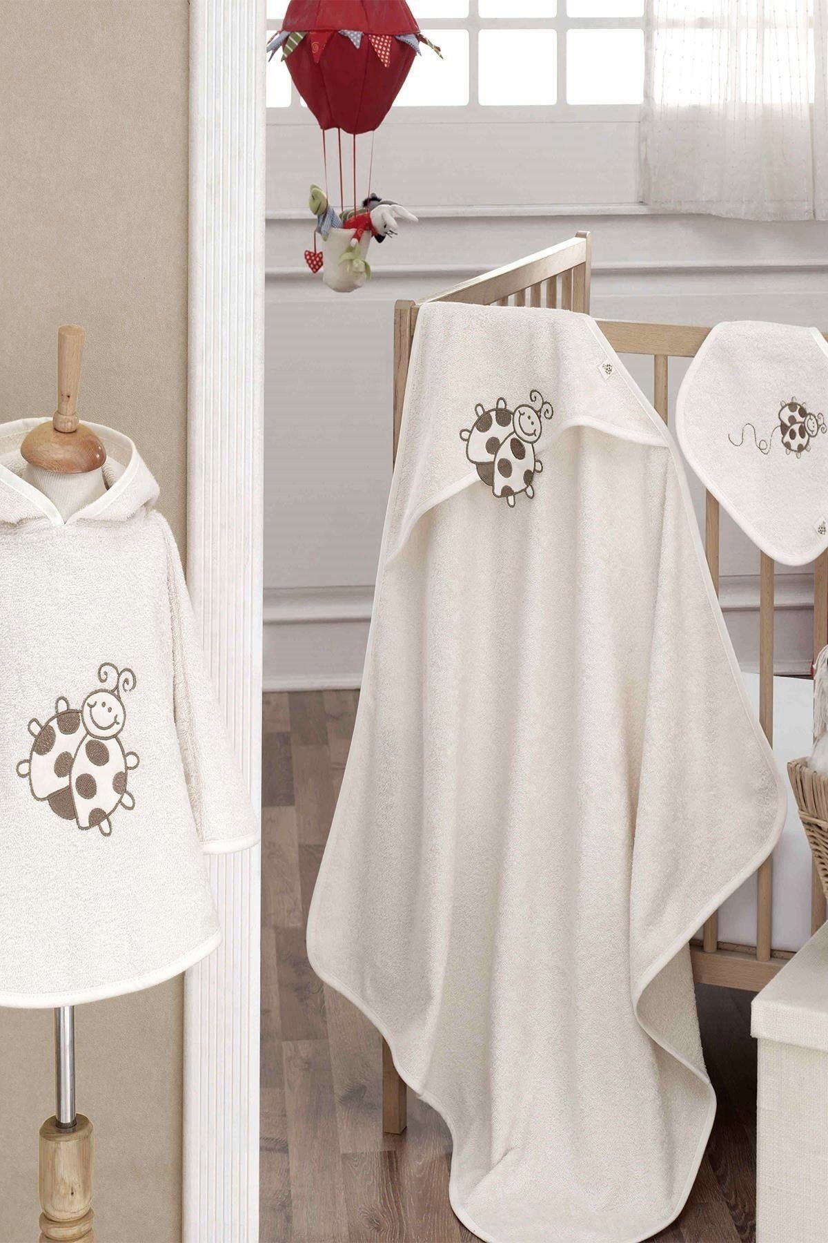 mit Kapuze, Überziehen, BUG Poncho Poncho Baumwolle Set mit GOTS-zertifiziert), Baumwolle Lätzchen (4-teilig), Bio 100% aus Bio Baumwolle Baby (Bio- nachhaltig Badeponcho aus Ecocotton zum Kapuze, Druckknopf, LADY