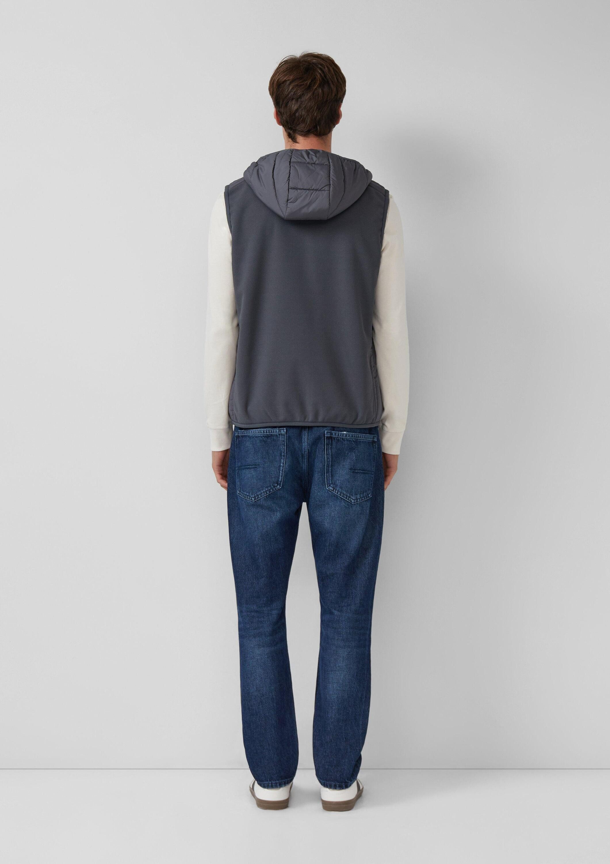 s.Oliver Outdoorjacke Outdoor-Weste Leichte Weste aus Materialmix mit Kapuze