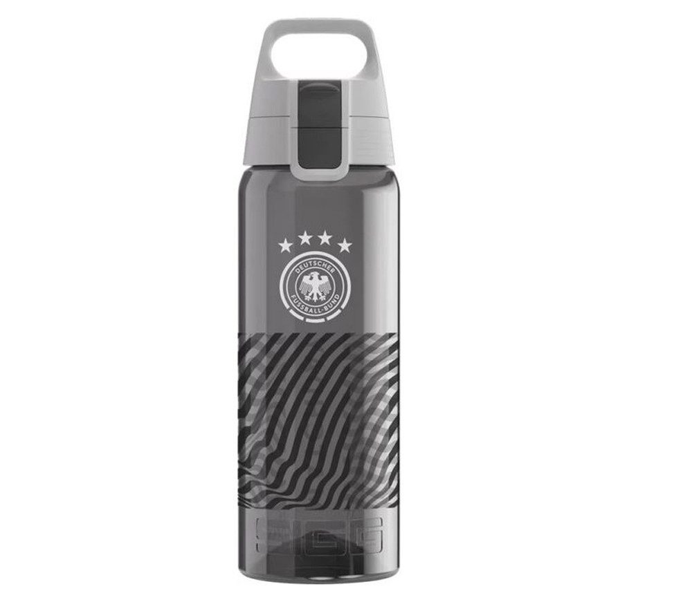 Sigg Trinkflasche Sigg Trinkflasche Total Color ONE Team 0.6 L, innovativer ONE (Ein-Hand)-Verschluss