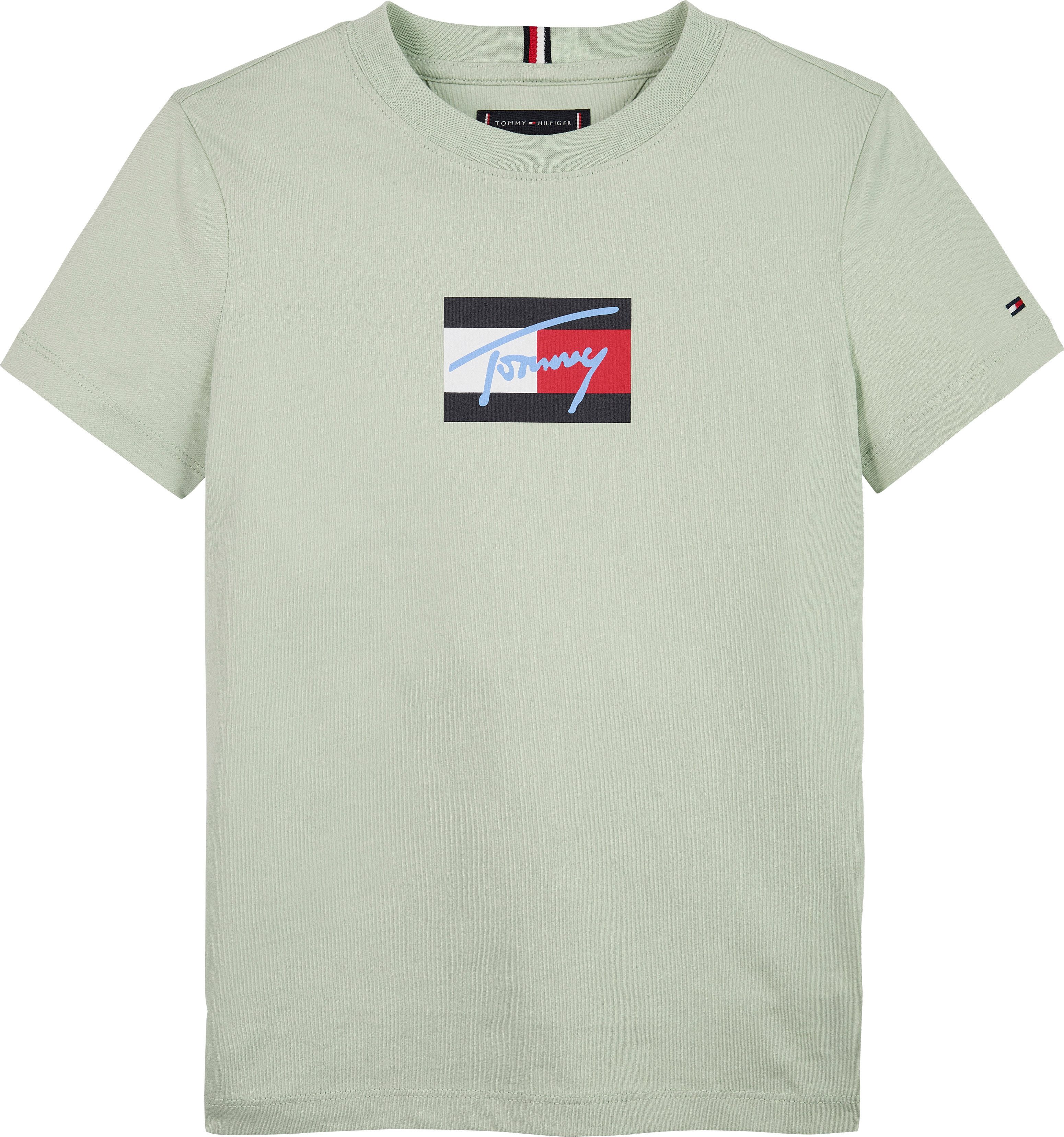 Tommy Hilfiger T-Shirt TOMMY SCRIPT FLAG PRINT TEE SS für Kinder bis 16 Jahre, mit Logo-Print