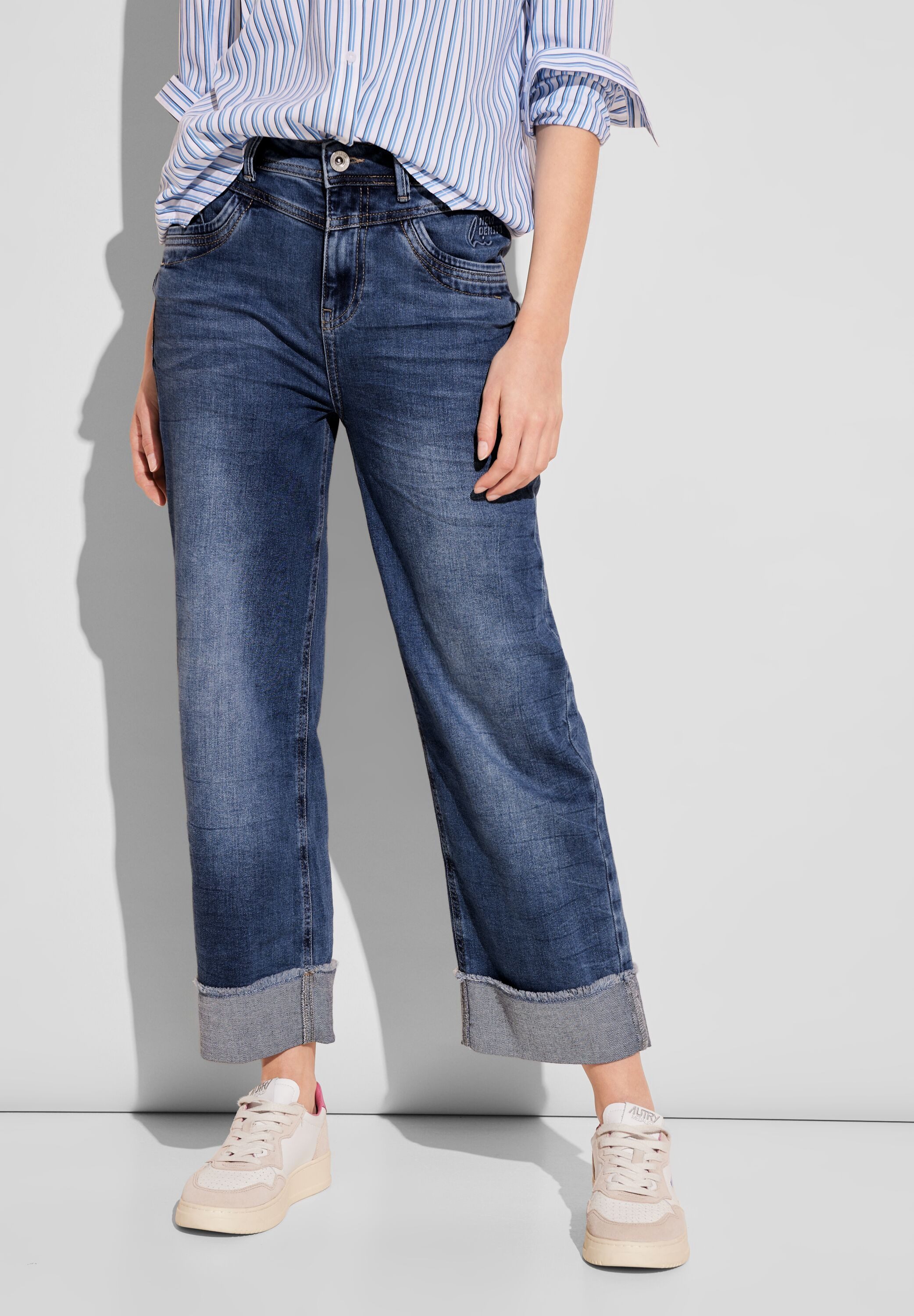 STREET ONE Straight-Jeans in mittelblauer Waschung