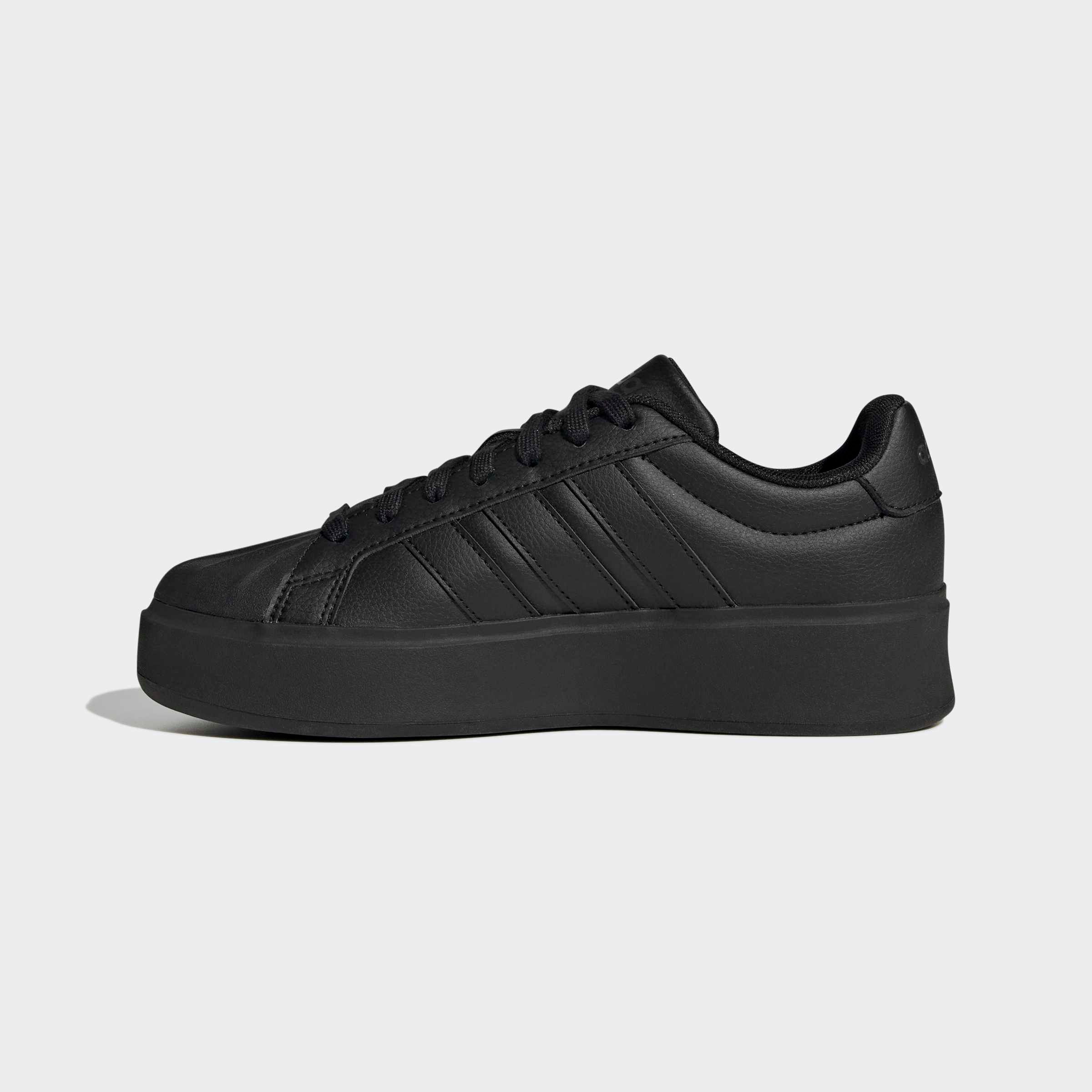 adidas Sportswear STREETTALK BOLD Plateausneaker inspiriert vom Design des adidas Superstar