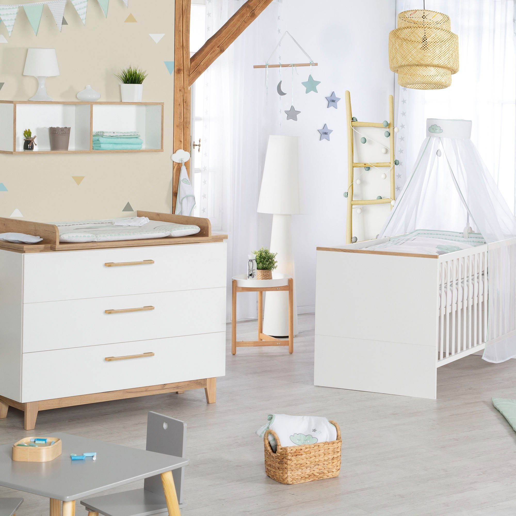 mit Schrank 3-St., (Set, Kinderbett, Wickelkommode Wickelkommode), und Babyzimmer-Komplettset Finn, Kinderbett, roba® Schrank,