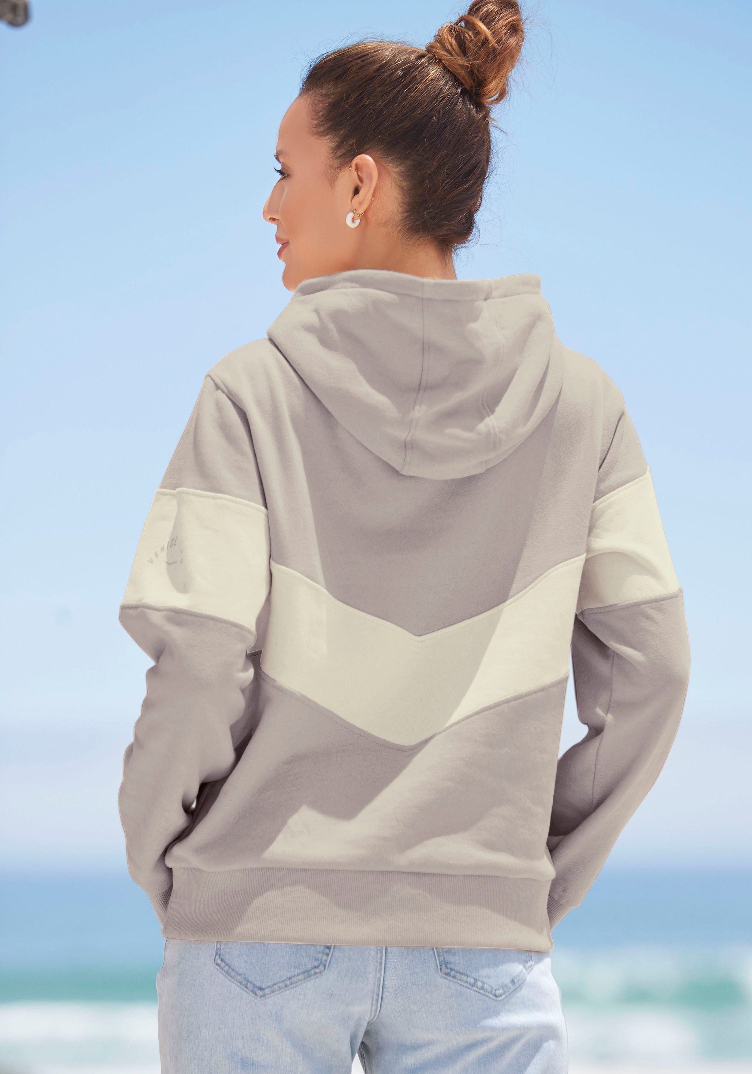 Venice Beach Kapuzensweatshirt mit Colorblock-Optik, sportlicher Hoodie – Bild 3 von 5